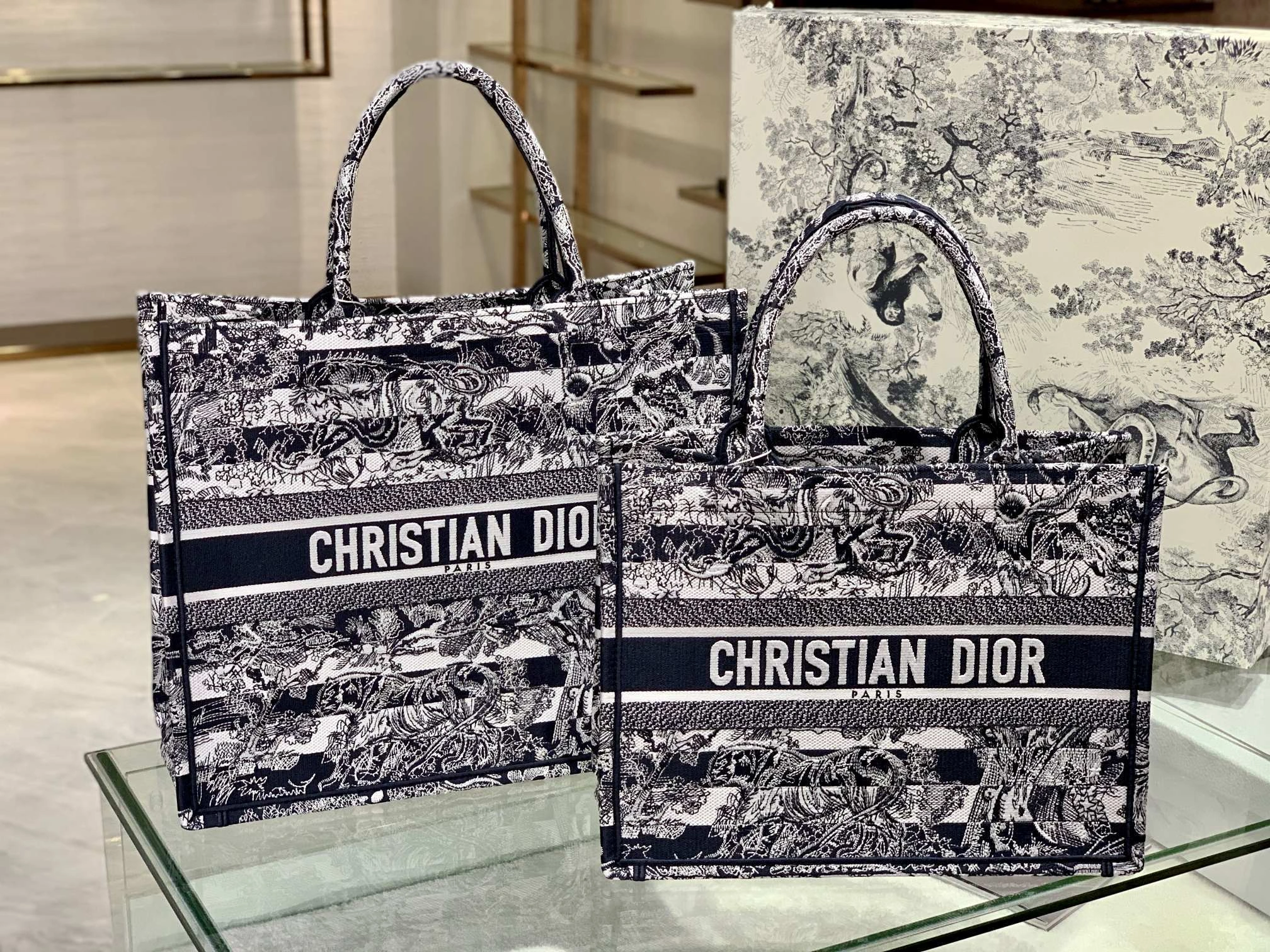 Custombag-- M1296ZRLP-M928 high quality version item：C-B806D2384