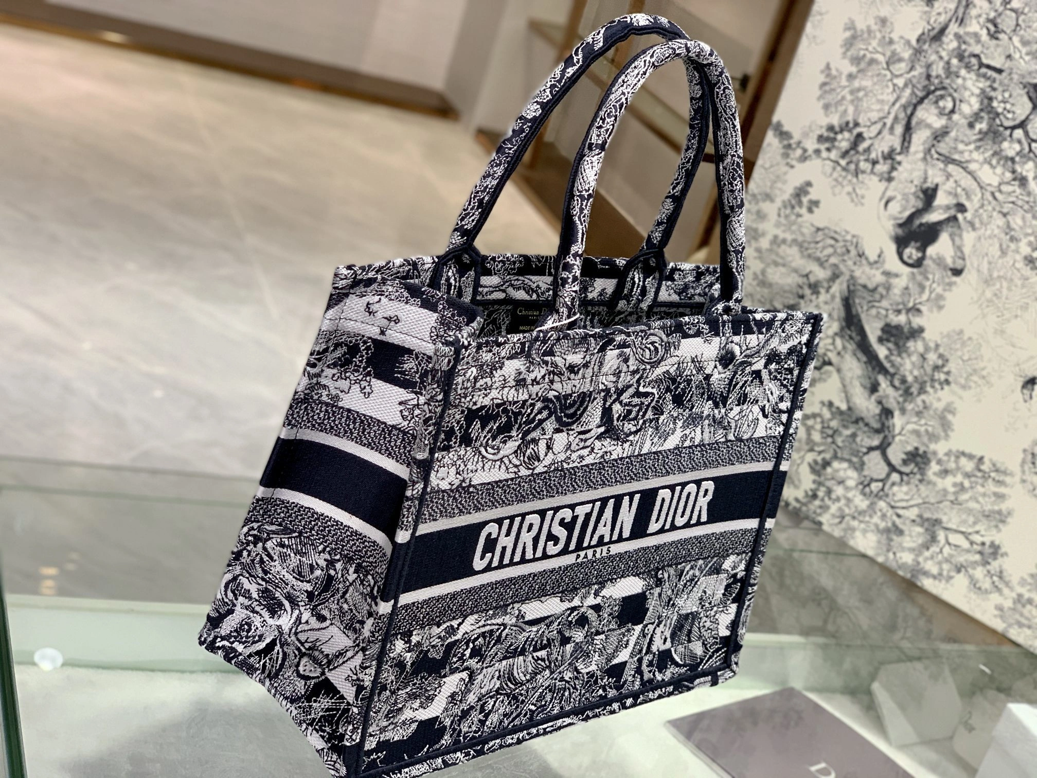 Custombag-- M1296ZRLP-M928 high quality version item：C-B806D2384