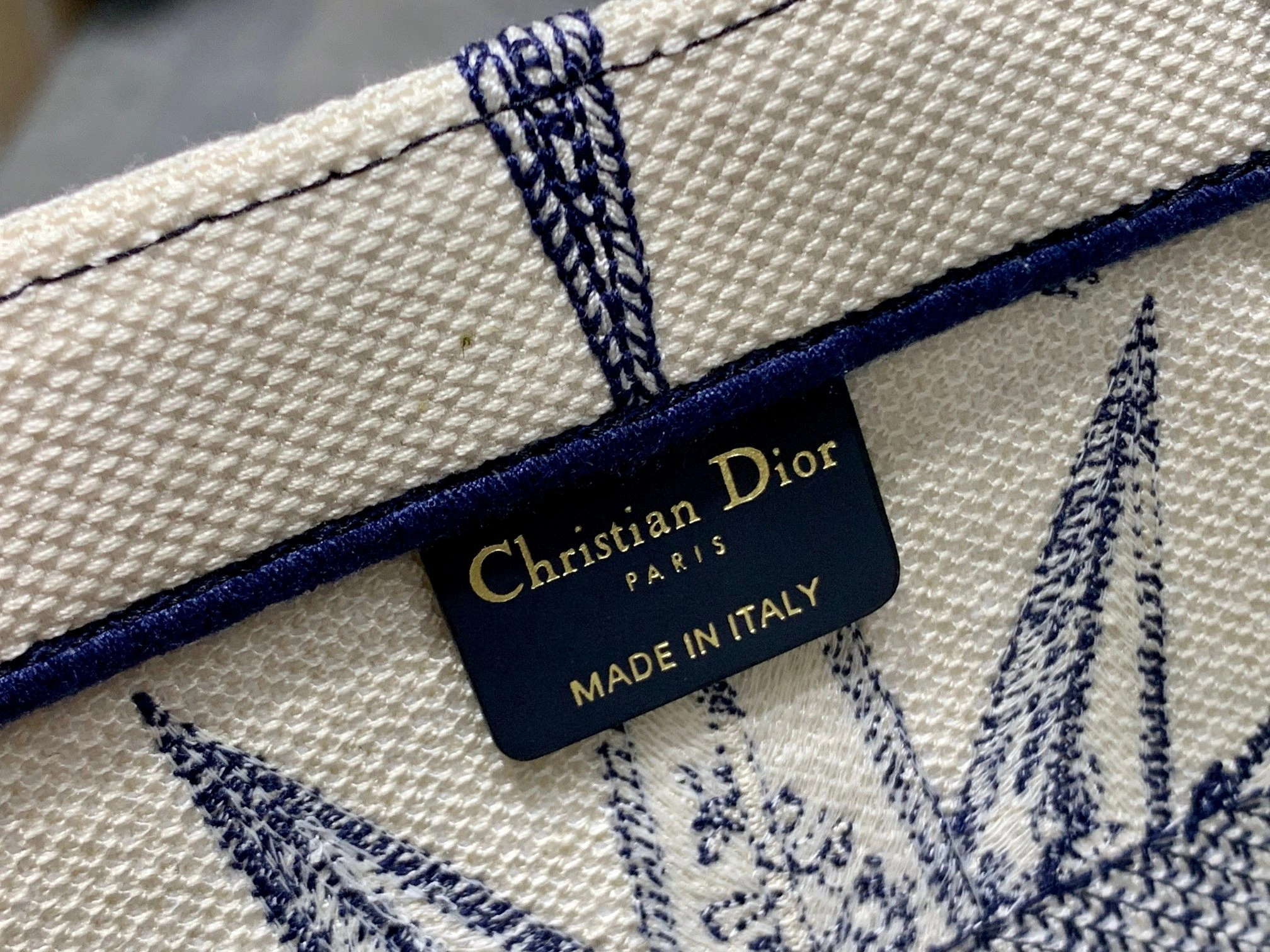 Custombag-- M1296ZRVX-M933 high quality version item：C-B803D2377
