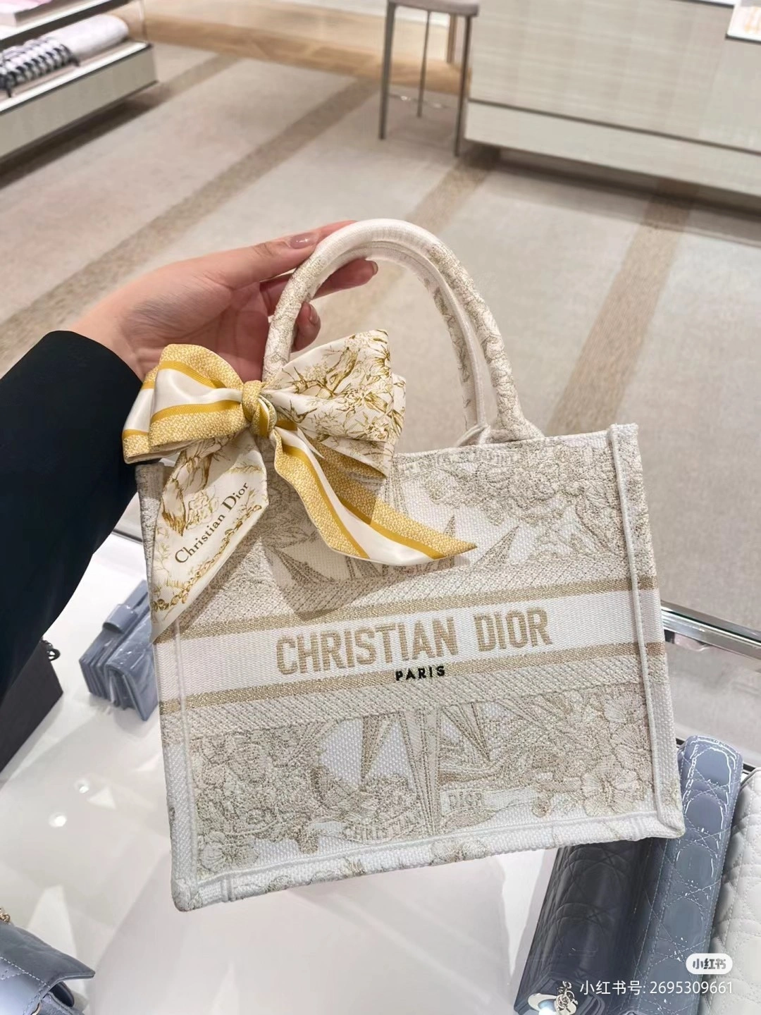 Custombag-- M1296ZRXV-M981 high quality version item：C-B803D2002