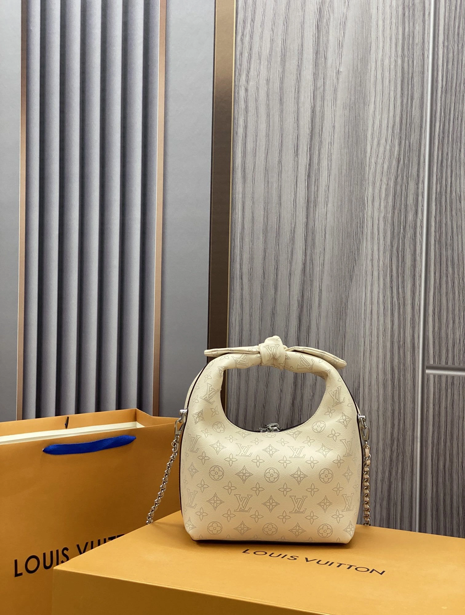 Custombag-- M20700 high quality version item：C-B808F2013R