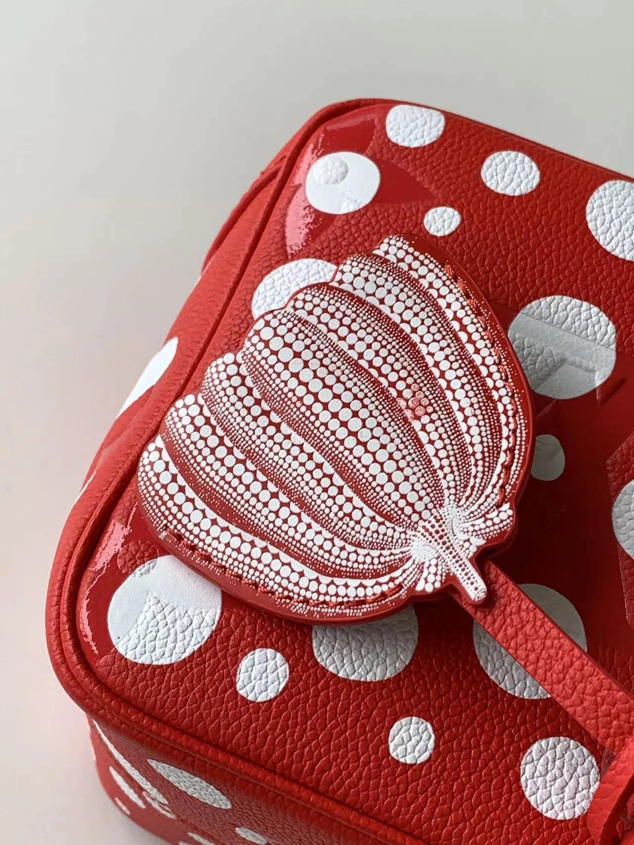 Custombag-- M21779 high quality version item：C-B000E1821R