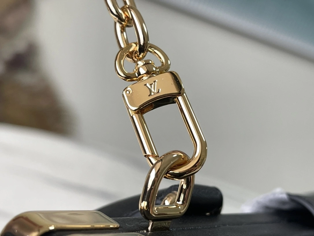 Custombag-- M22326 high quality version item：C-B000E1830R