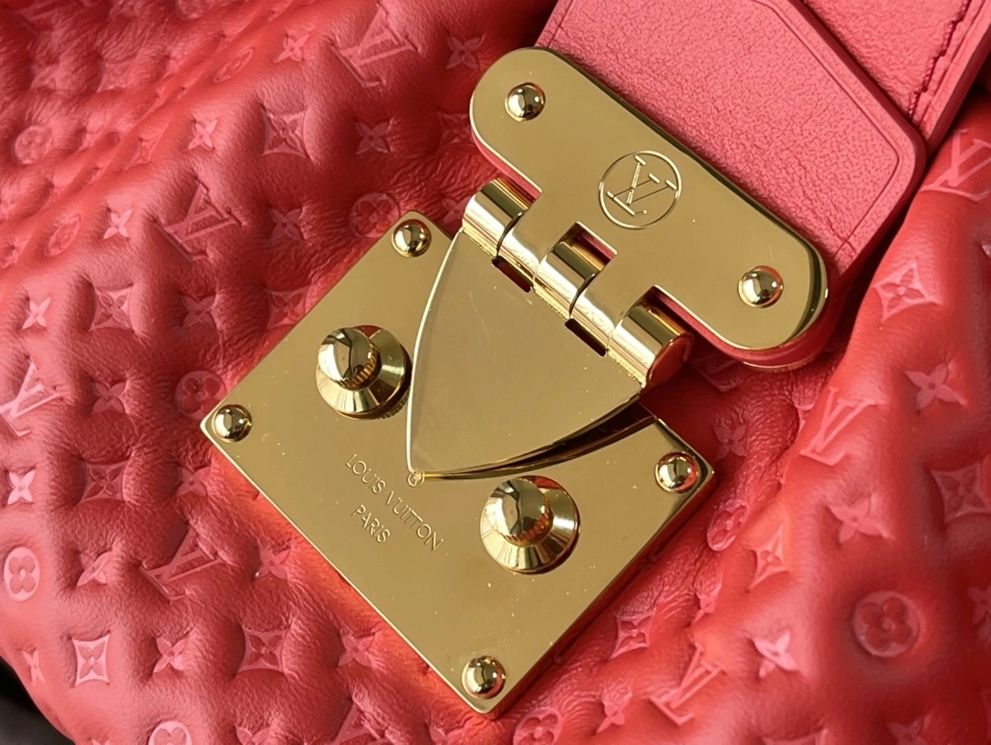 Custombag-- M22327 high quality version item：C-B000E1832R