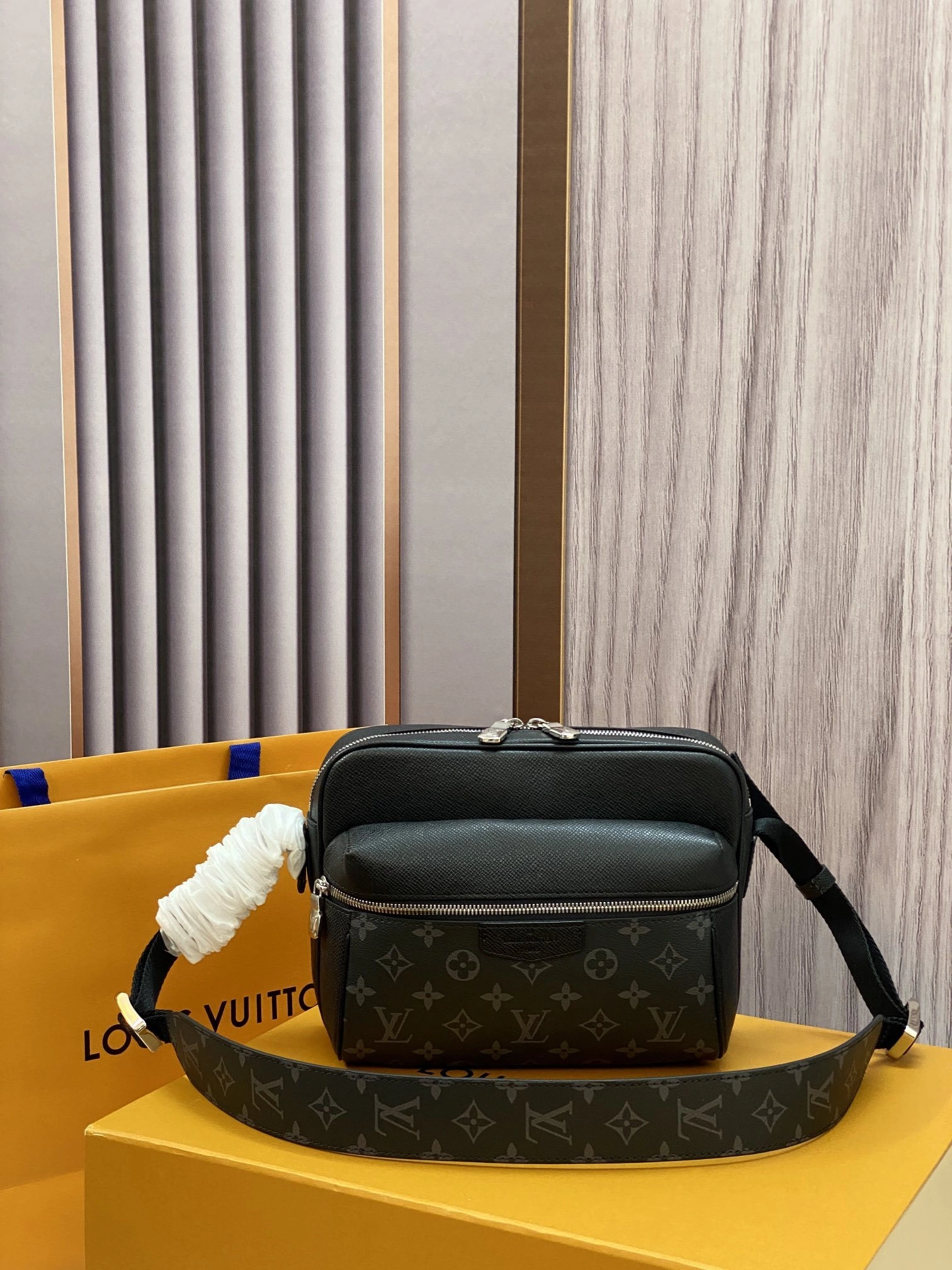 Custombag-- M30233 high quality version item：C-B808F18154R