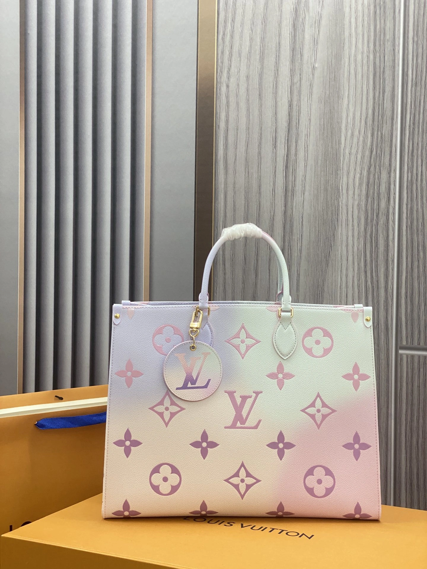 Custombag-- M46076 high quality version item：C-B808F2009R