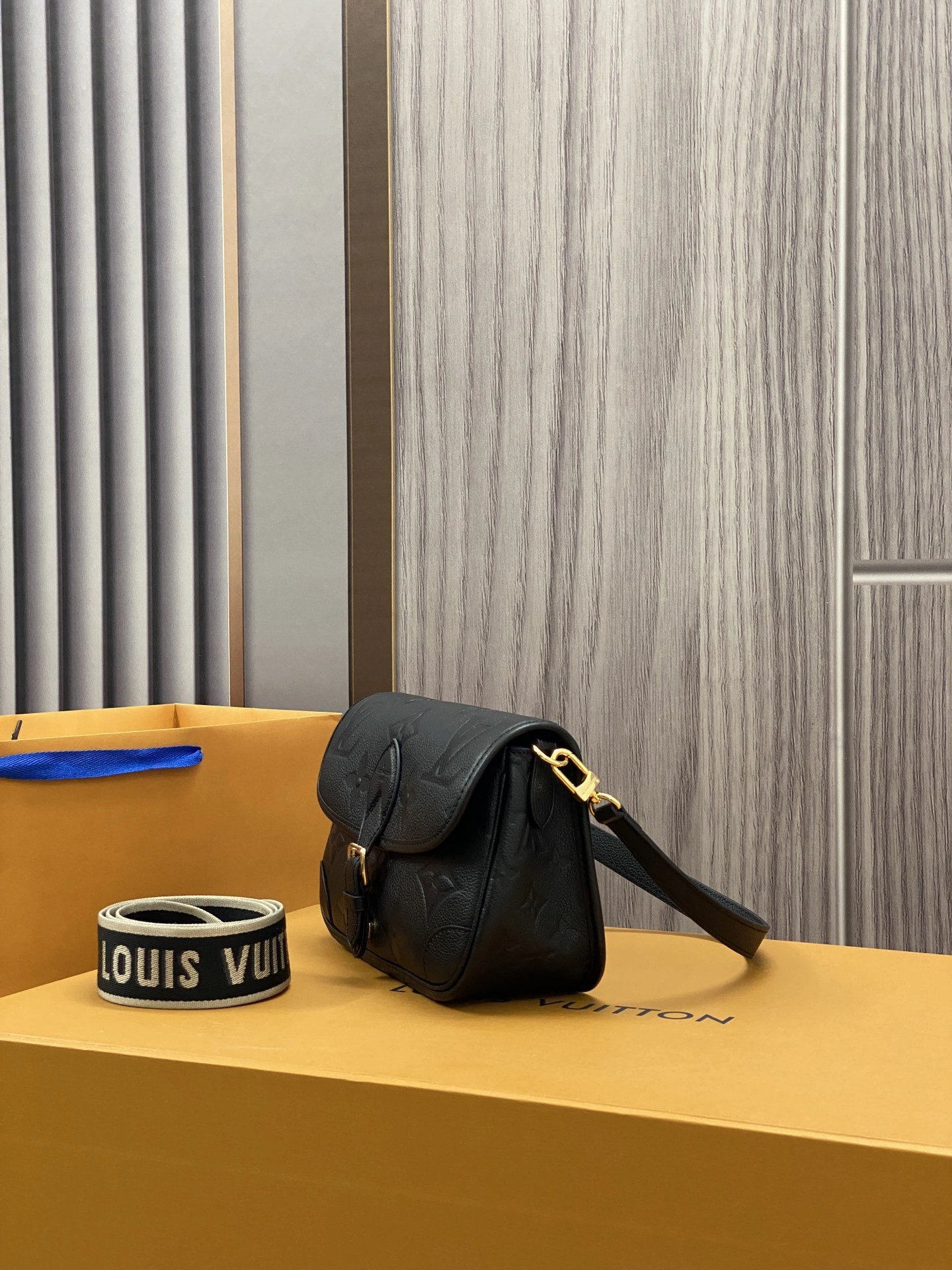 Custombag-- M46386 high quality version item：C-B808F18125R