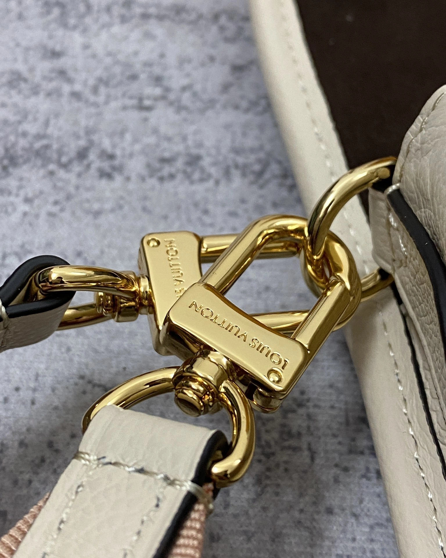 Custombag-- M46388 high quality version item：C-B808F18126R