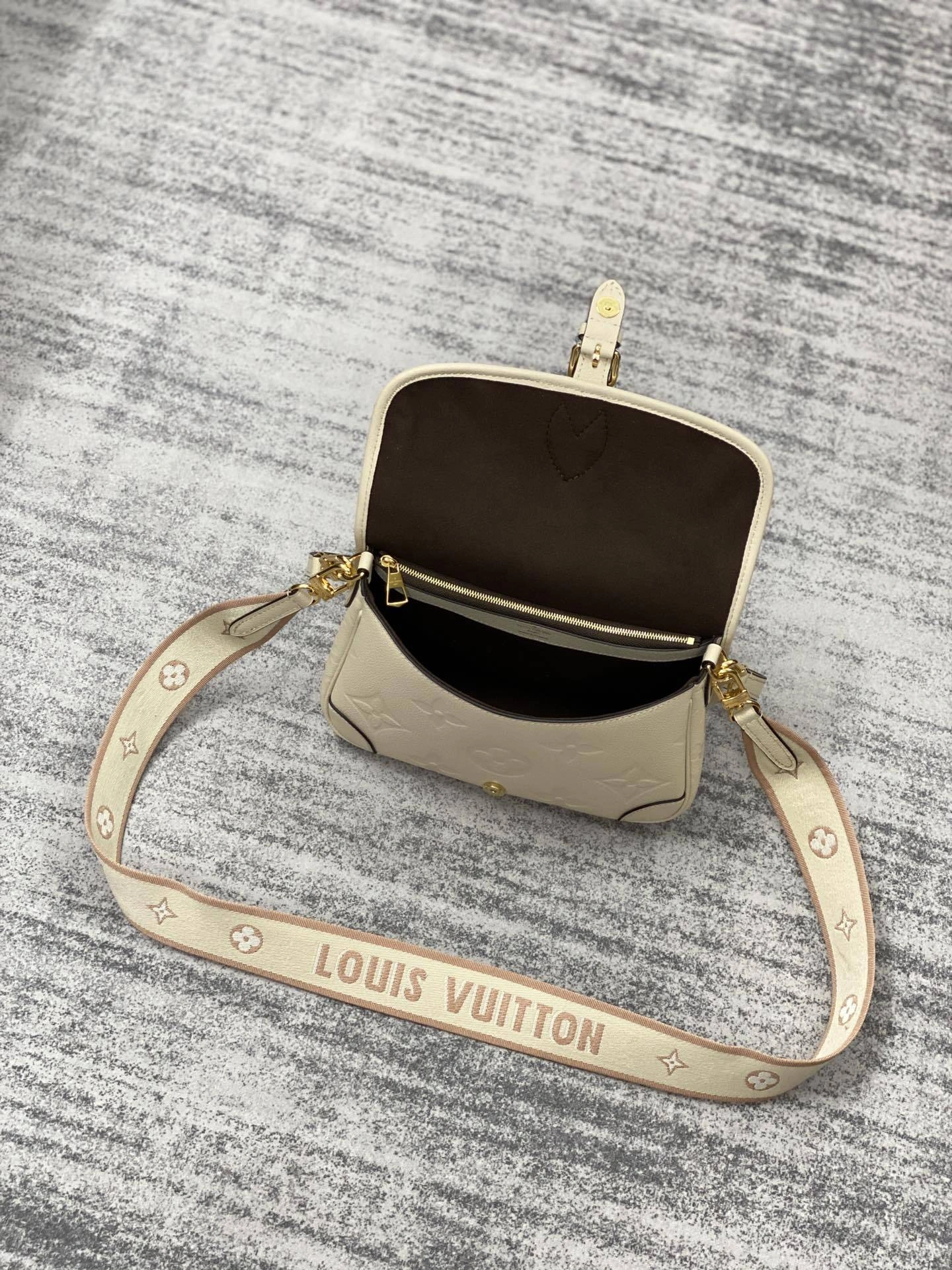 Custombag-- M46388 high quality version item：C-B808F18126R
