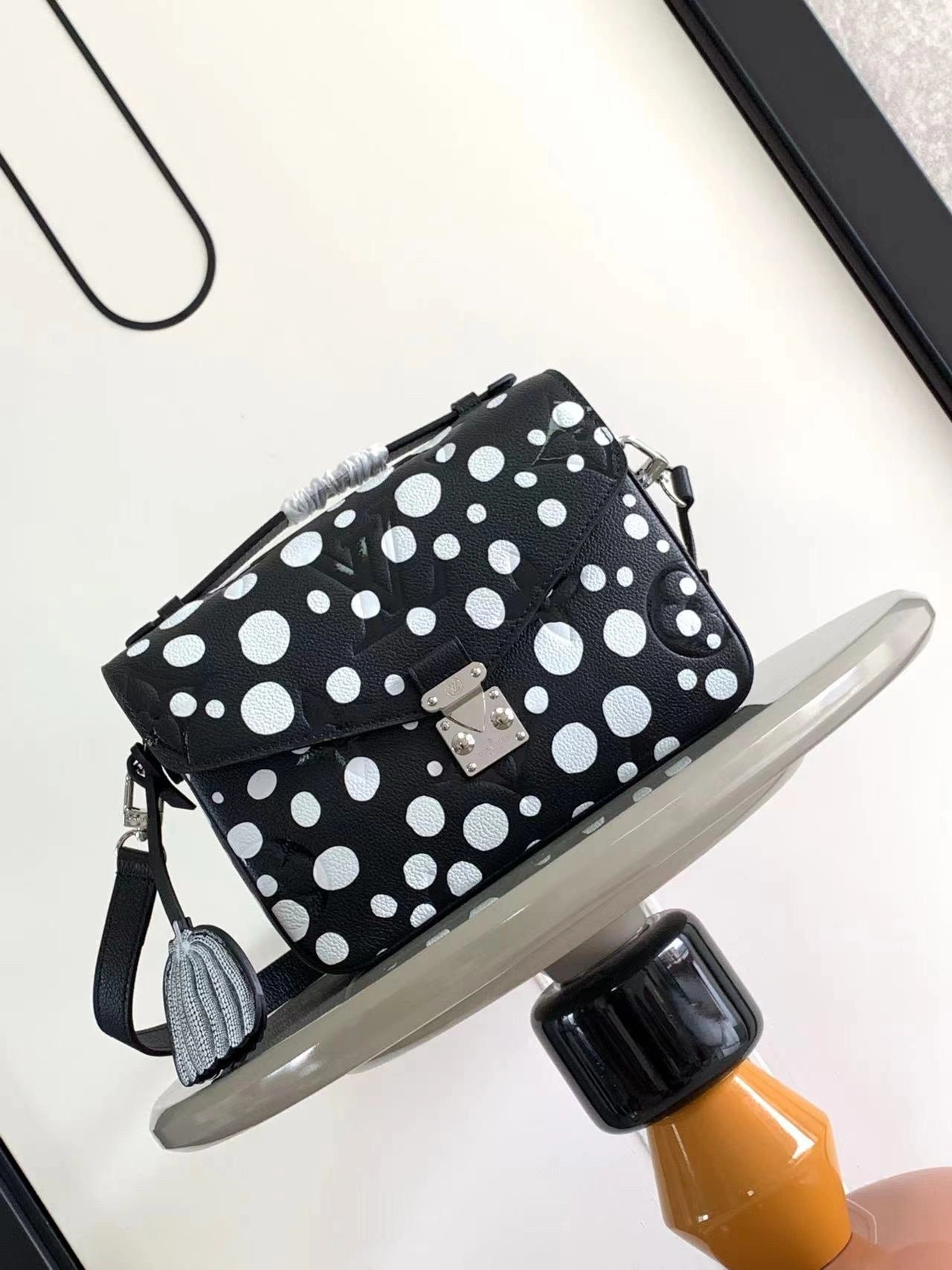 Custombag-- M46409 high quality version item：C-B000E1823R