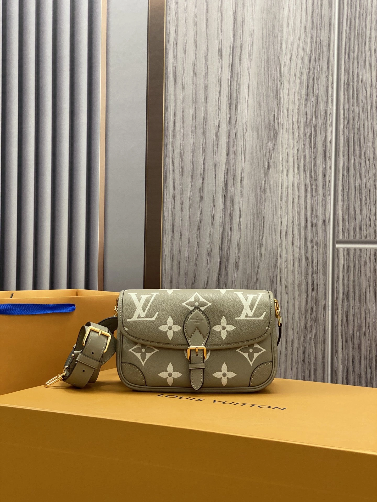 Custombag-- M46583 high quality version item：C-B808F18165R