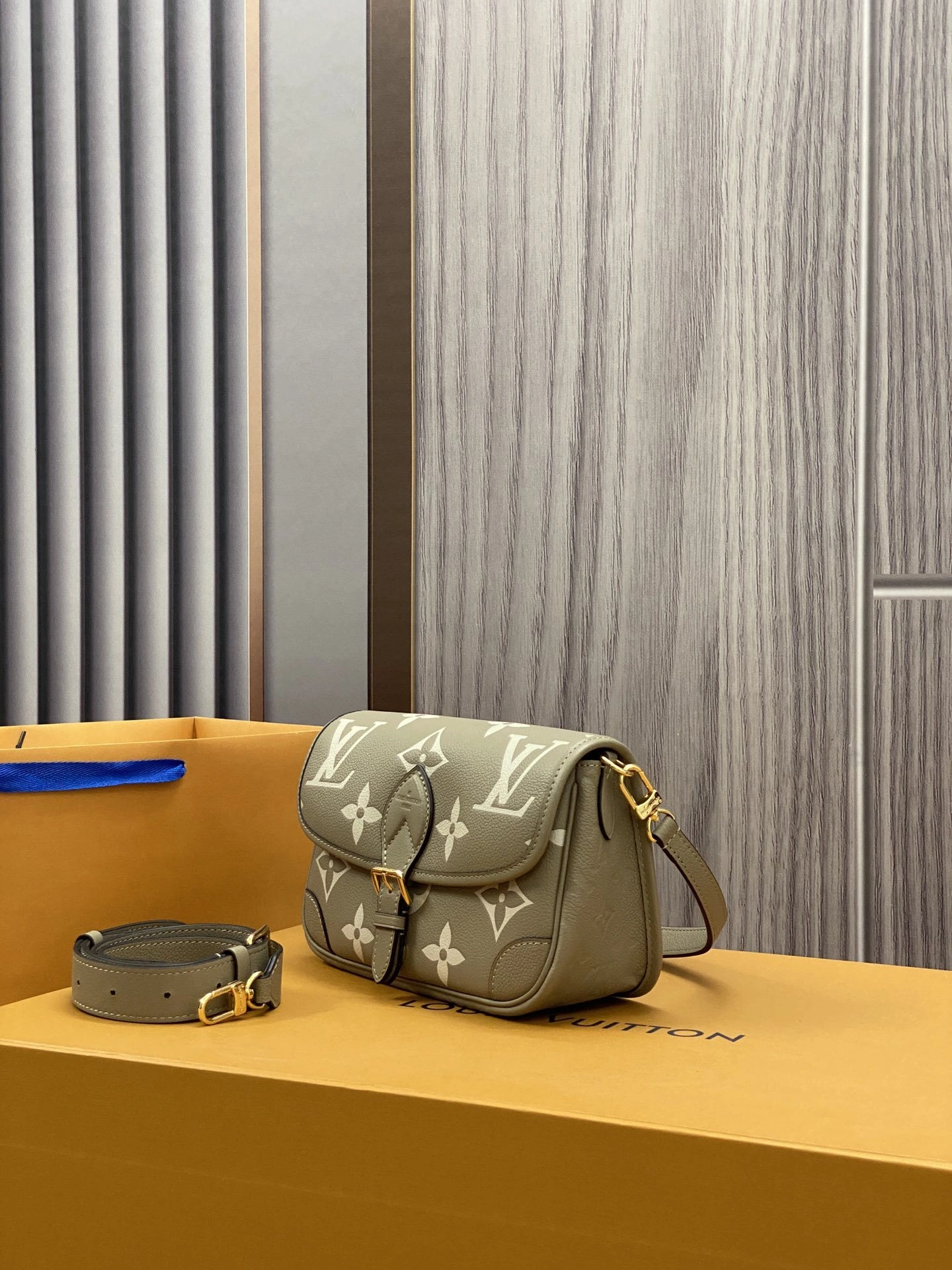 Custombag-- M46583 high quality version item：C-B808F18165R
