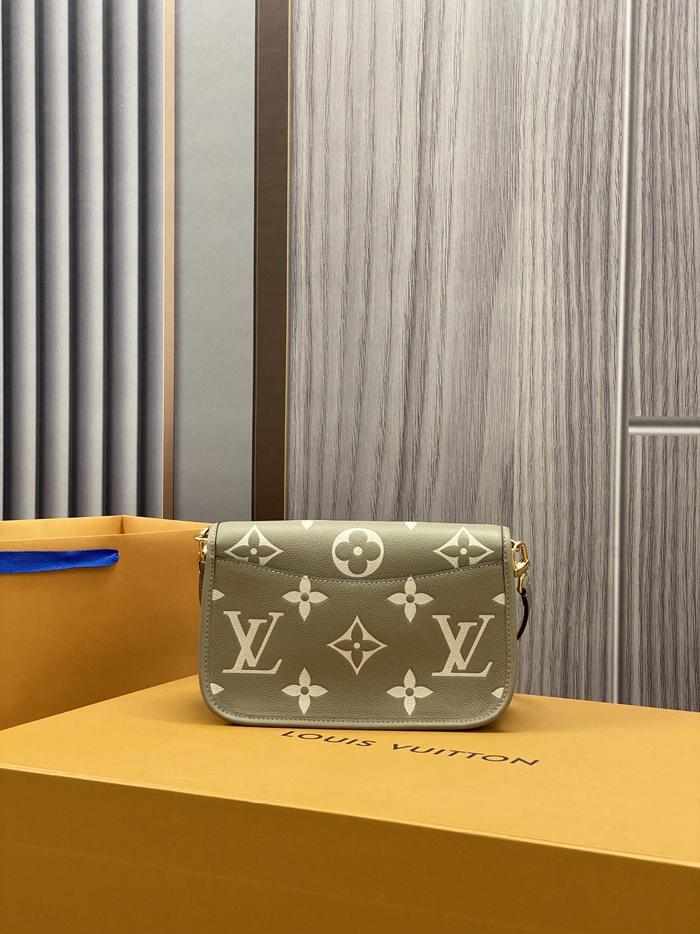 Custombag-- M46583 high quality version item：C-B808F18165R