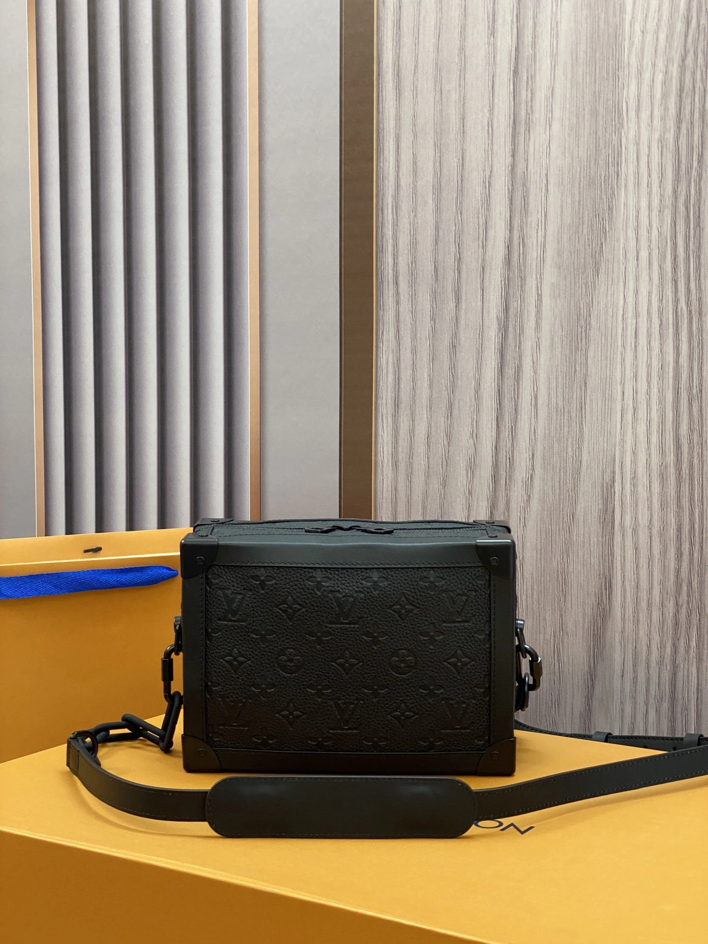 Custombag-- M55700 high quality version item：C-B808F18100R