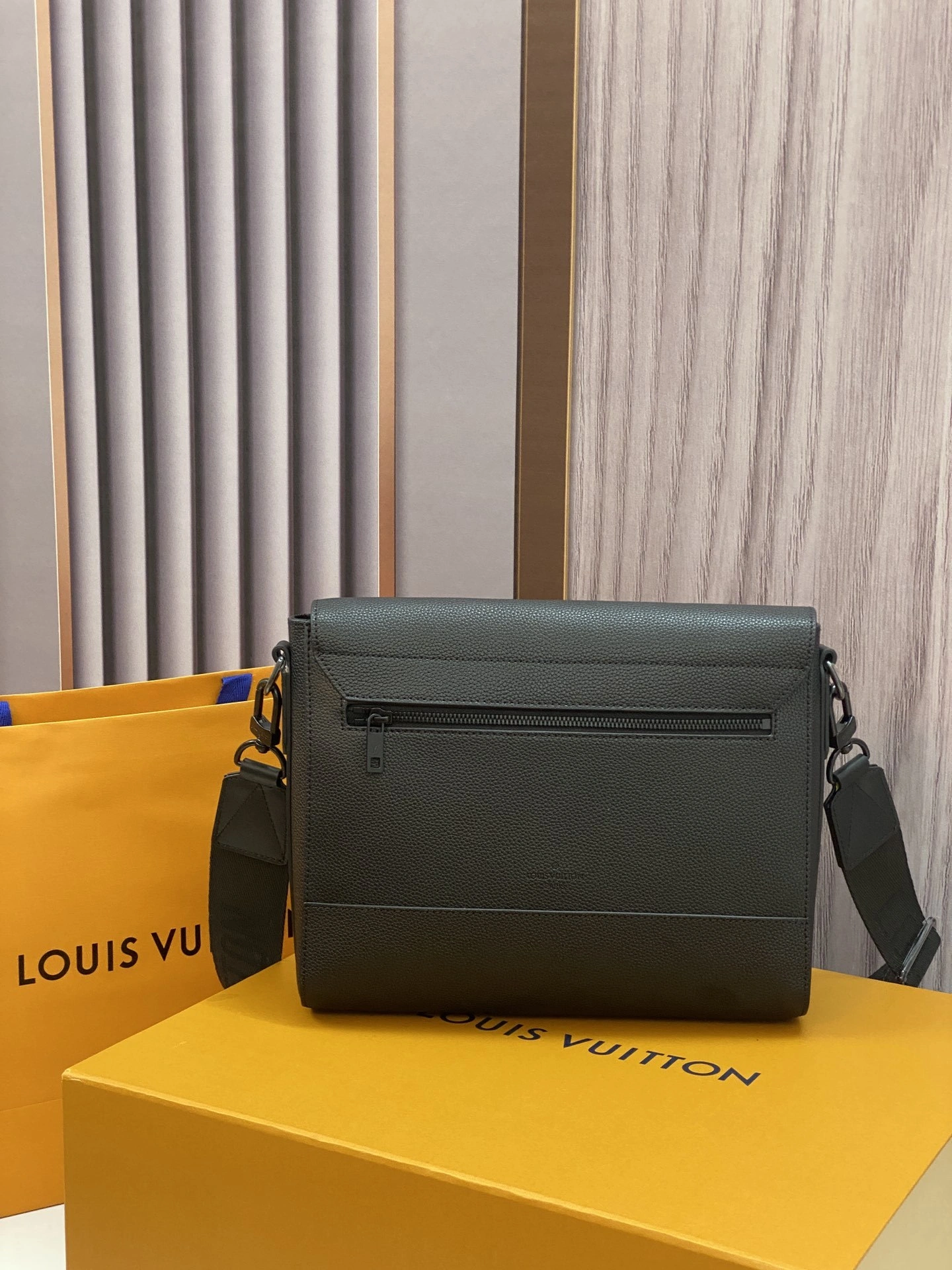 Custombag-- M57080 high quality version item：C-B808F18138R