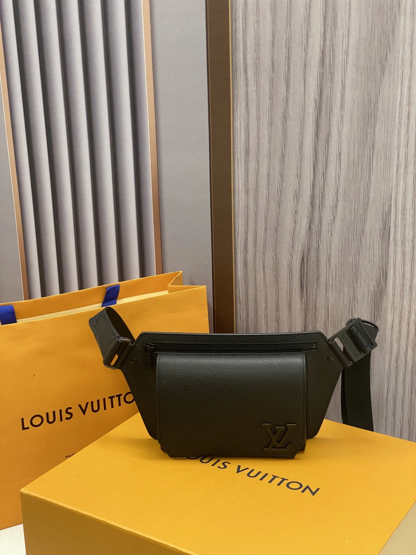 &Custombag-- M57081 high quality version item：C-B808F18111R