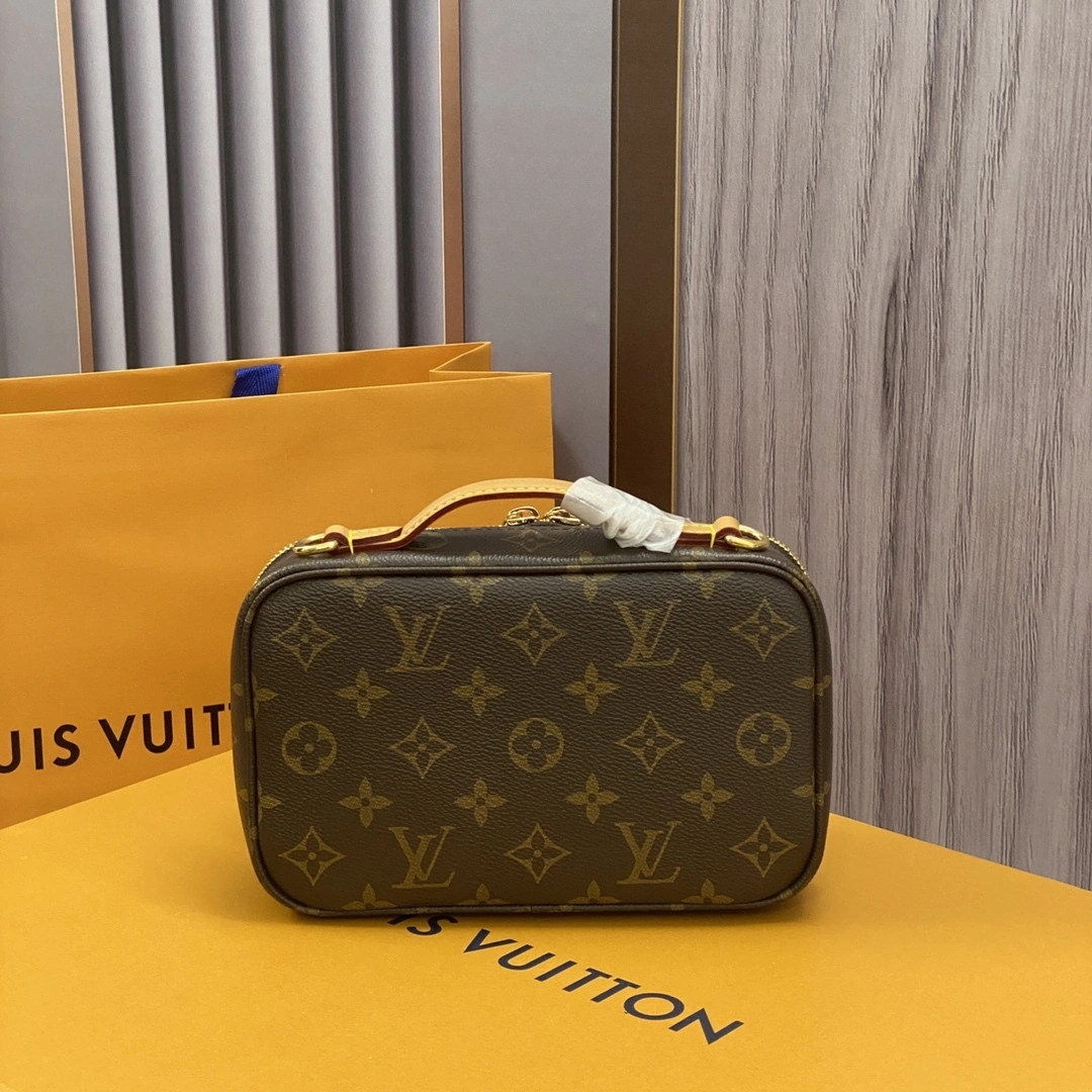 Custombag-- M80446 high quality version item：C-B808F18152R
