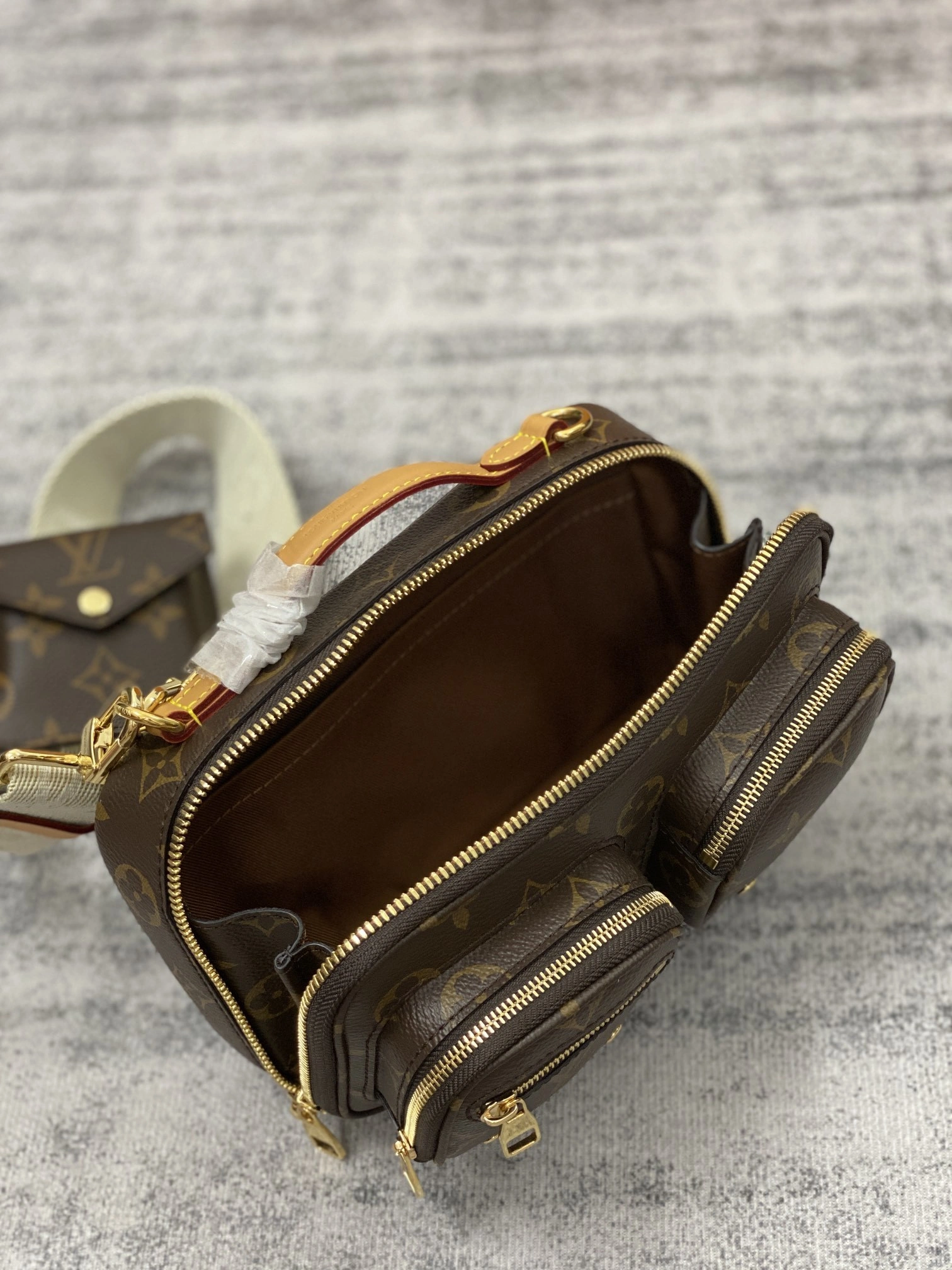 Custombag-- M80446 high quality version item：C-B808F18152R