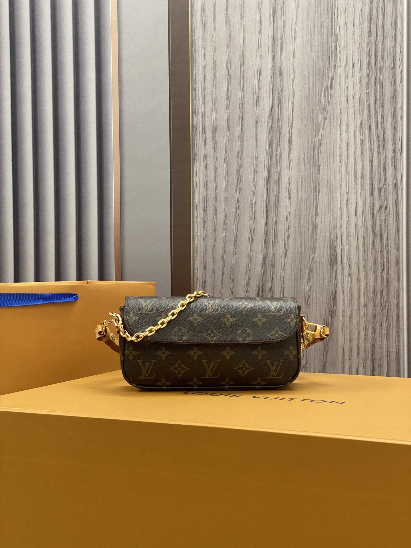 Custombag-- M81911 high quality version item：C-B808F18162R