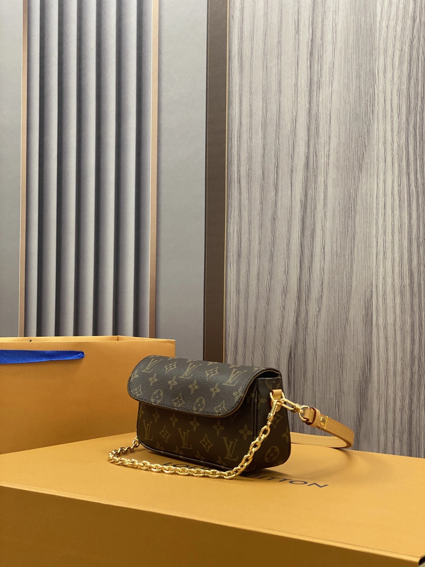 Custombag-- M81911 high quality version item：C-B808F18162R