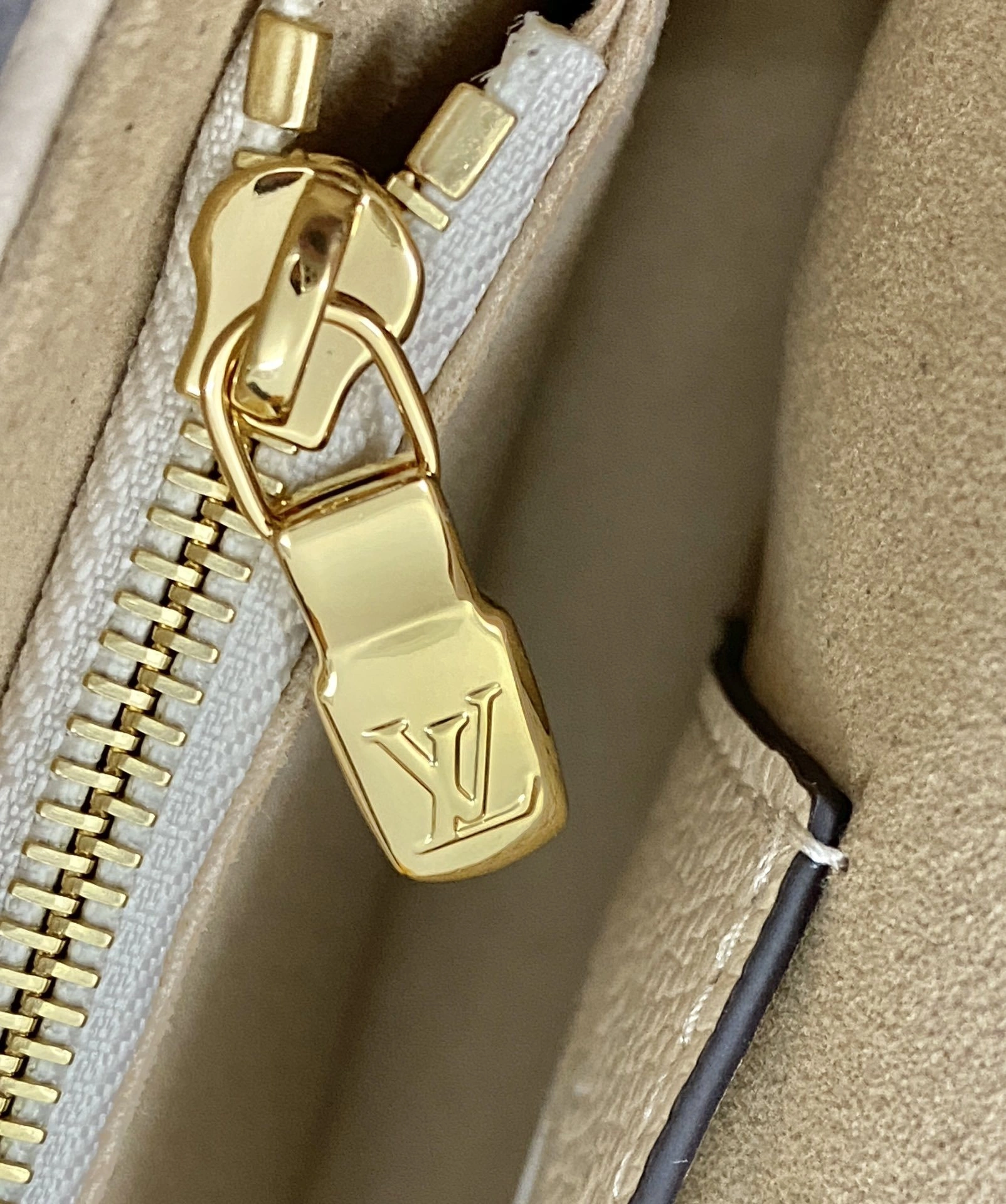 Custombag-- M82210 high quality version item：C-B808F18134R