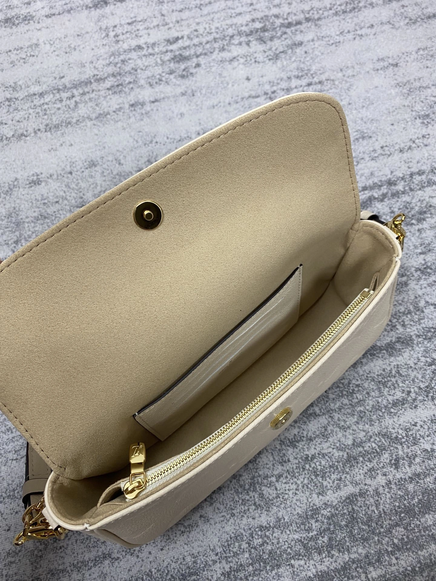 Custombag-- M82210 high quality version item：C-B808F18134R