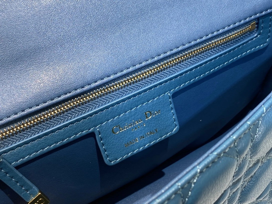 Custombag-- M9242UWHC-M01Z high quality version item：C-B063E2021R