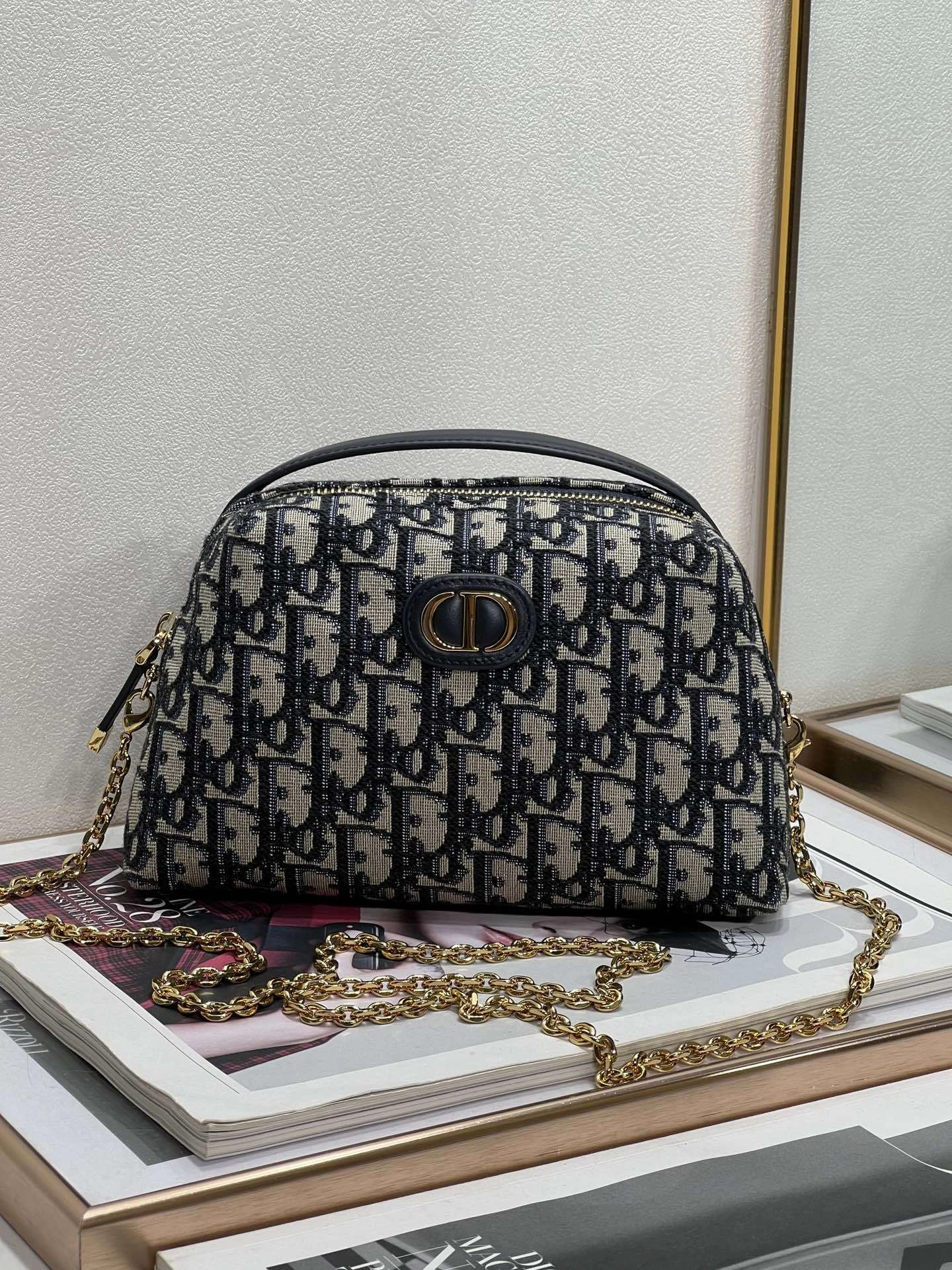 Custombag-- S2169UTZQ-M928 high quality version item：C-B063E2335R