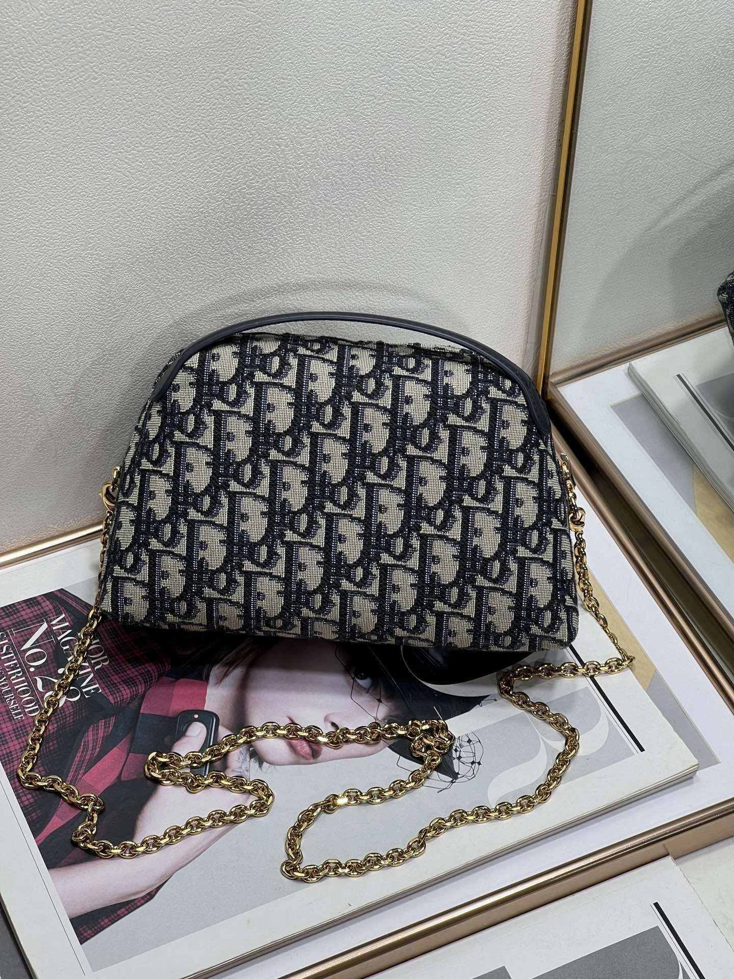 Custombag-- S2169UTZQ-M928 high quality version item：C-B063E2335R