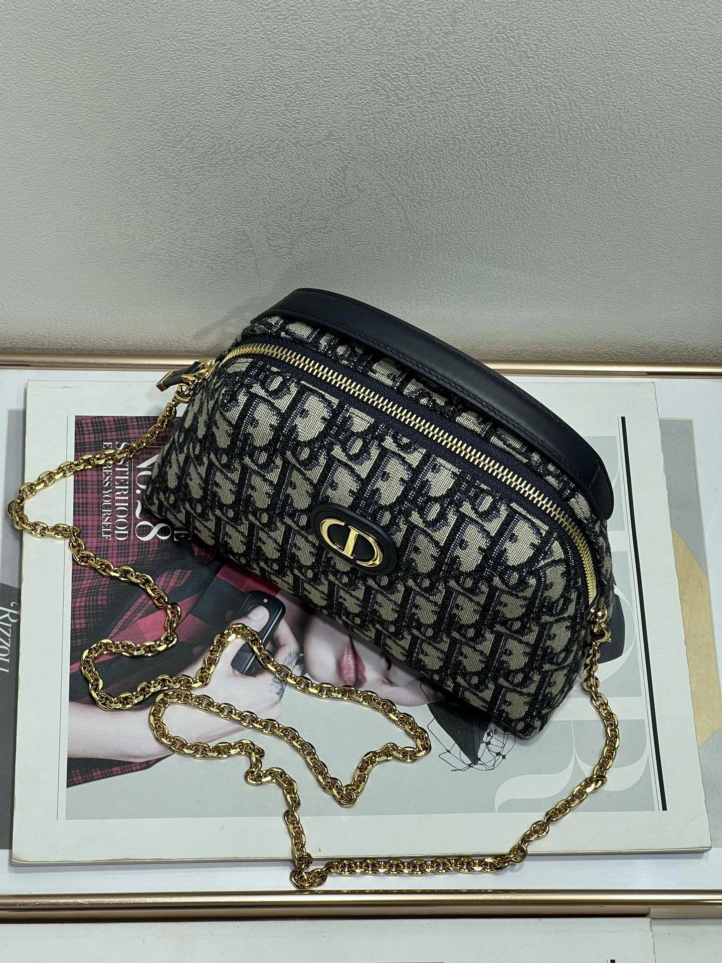 Custombag-- S2169UTZQ-M928 high quality version item：C-B063E2335R
