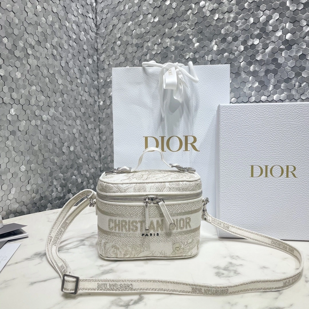 Custombag-- S5529VTQR-M01E high quality version item：C-B063E1718Y