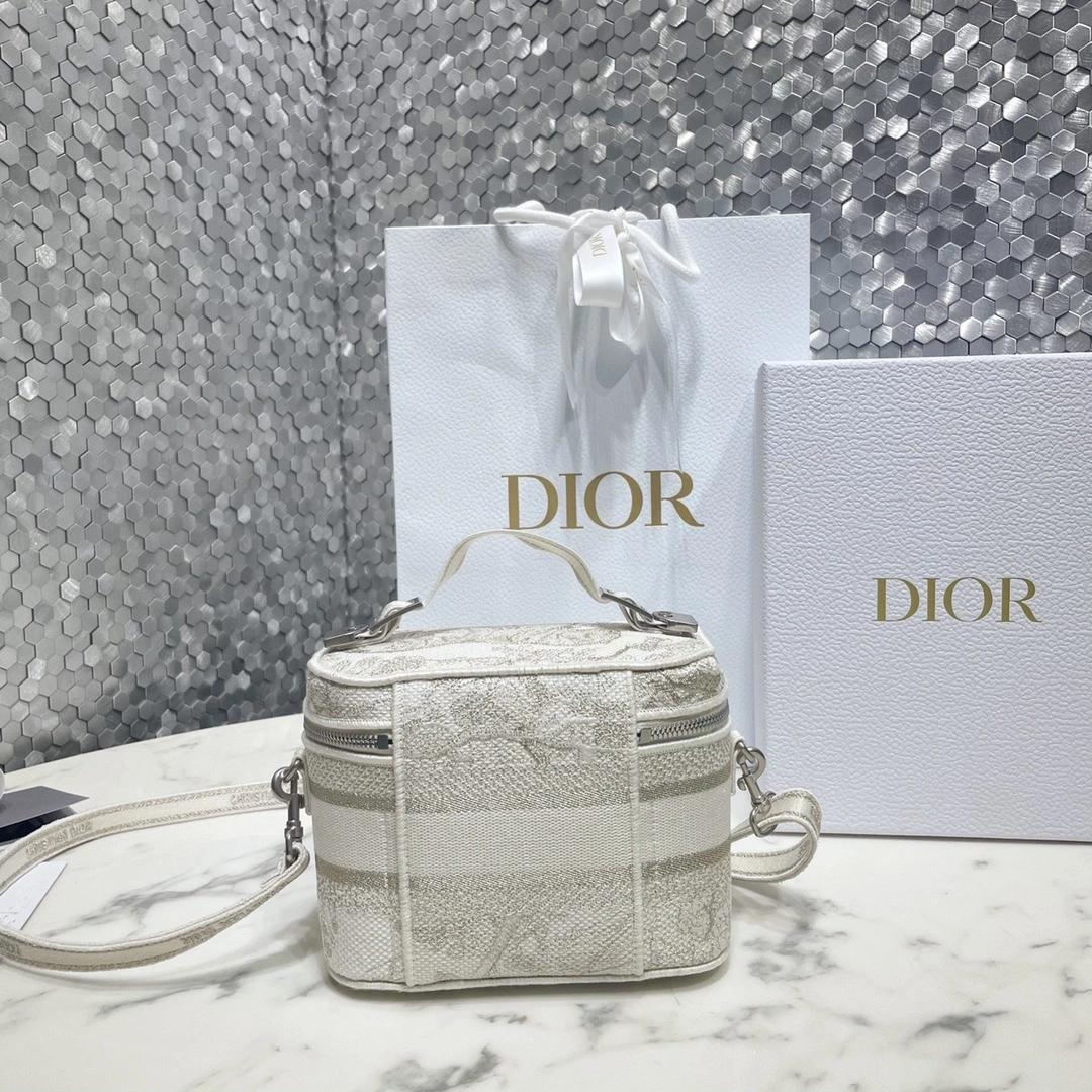 Custombag-- S5529VTQR-M01E high quality version item：C-B063E1718Y