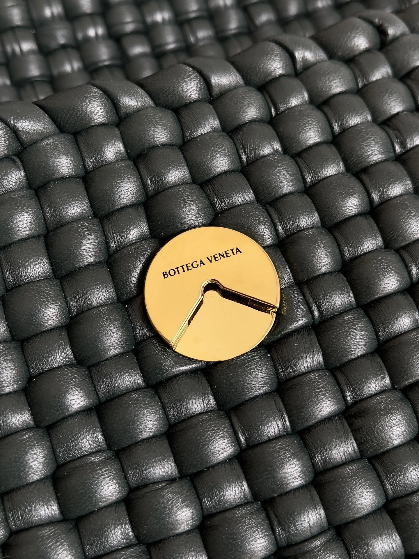Custombag-- V595t1 764073V3JV13415 counters quality Swing item:E-B100B2749