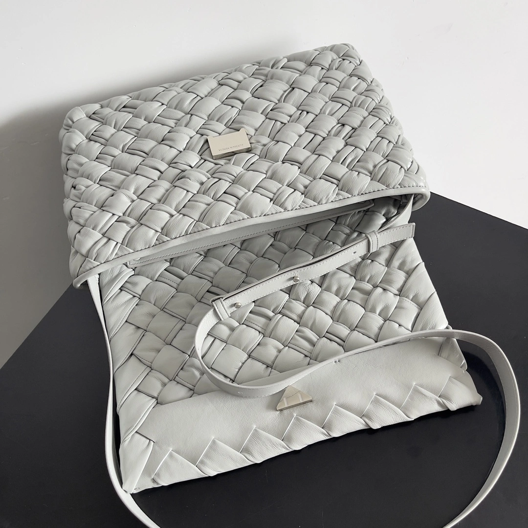 Custombag-- V595t1 776519V2BJ11555 counters quality Calfskin item:E-B100B2549