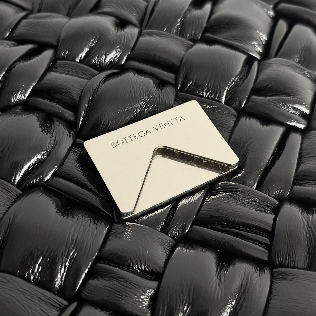 Custombag-- V595t1 776519V40T18803 counters quality Calfskin item:E-B100B2550