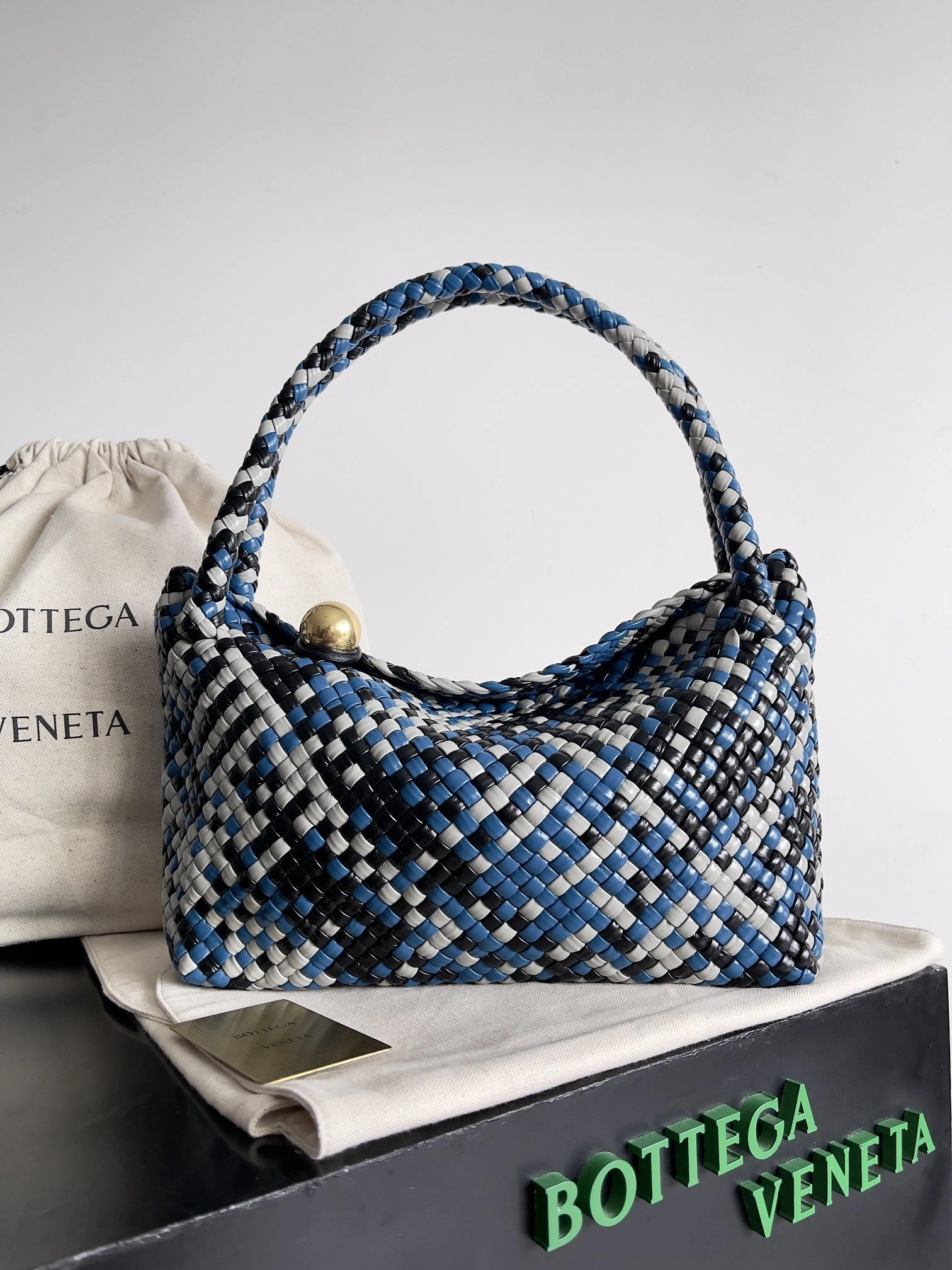 Custombag-- V595t1 777574V3SC08697 counters quality item:E-B100C0836