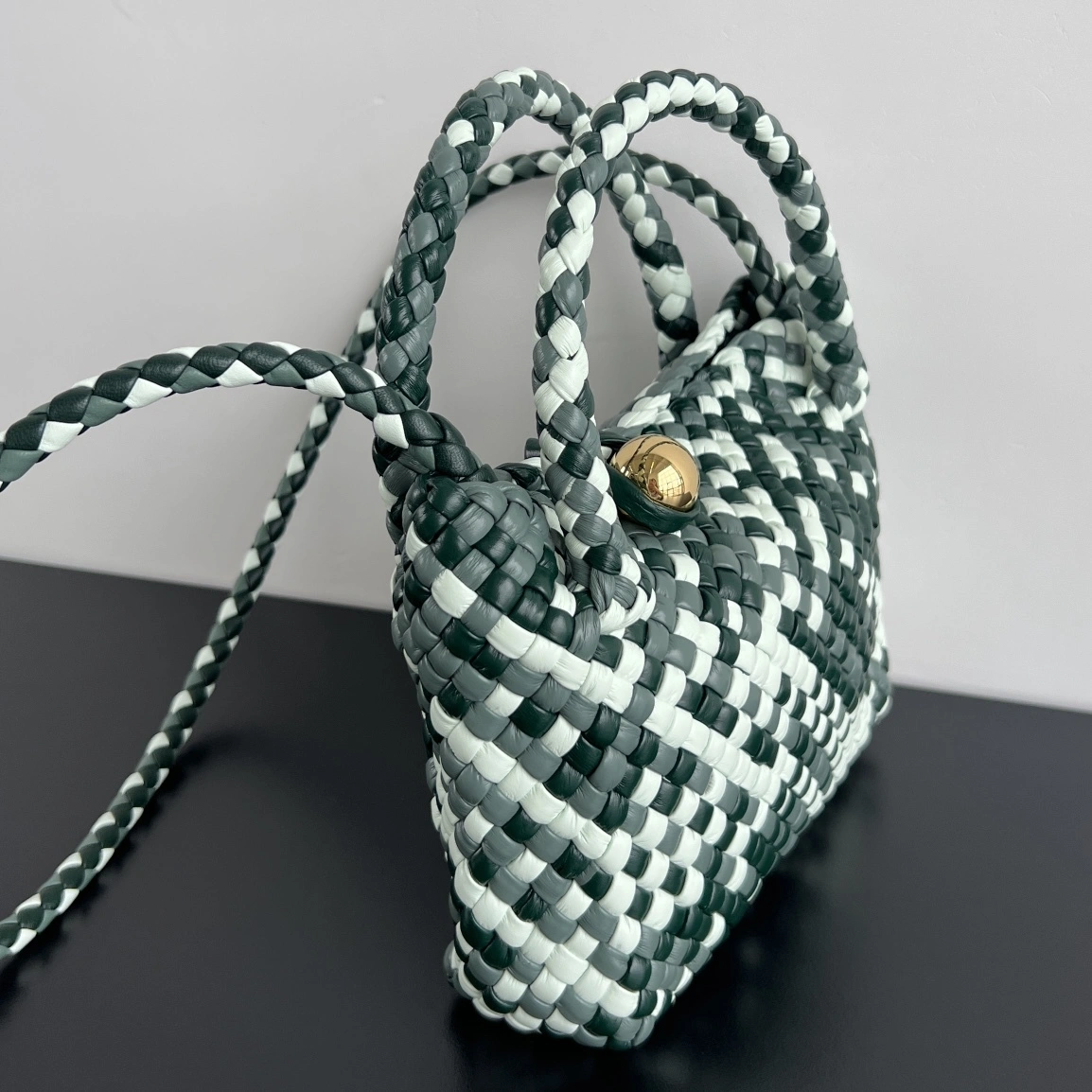 Custombag-- V595t1 777575V3SC13279 counters quality item:E-B100C0837