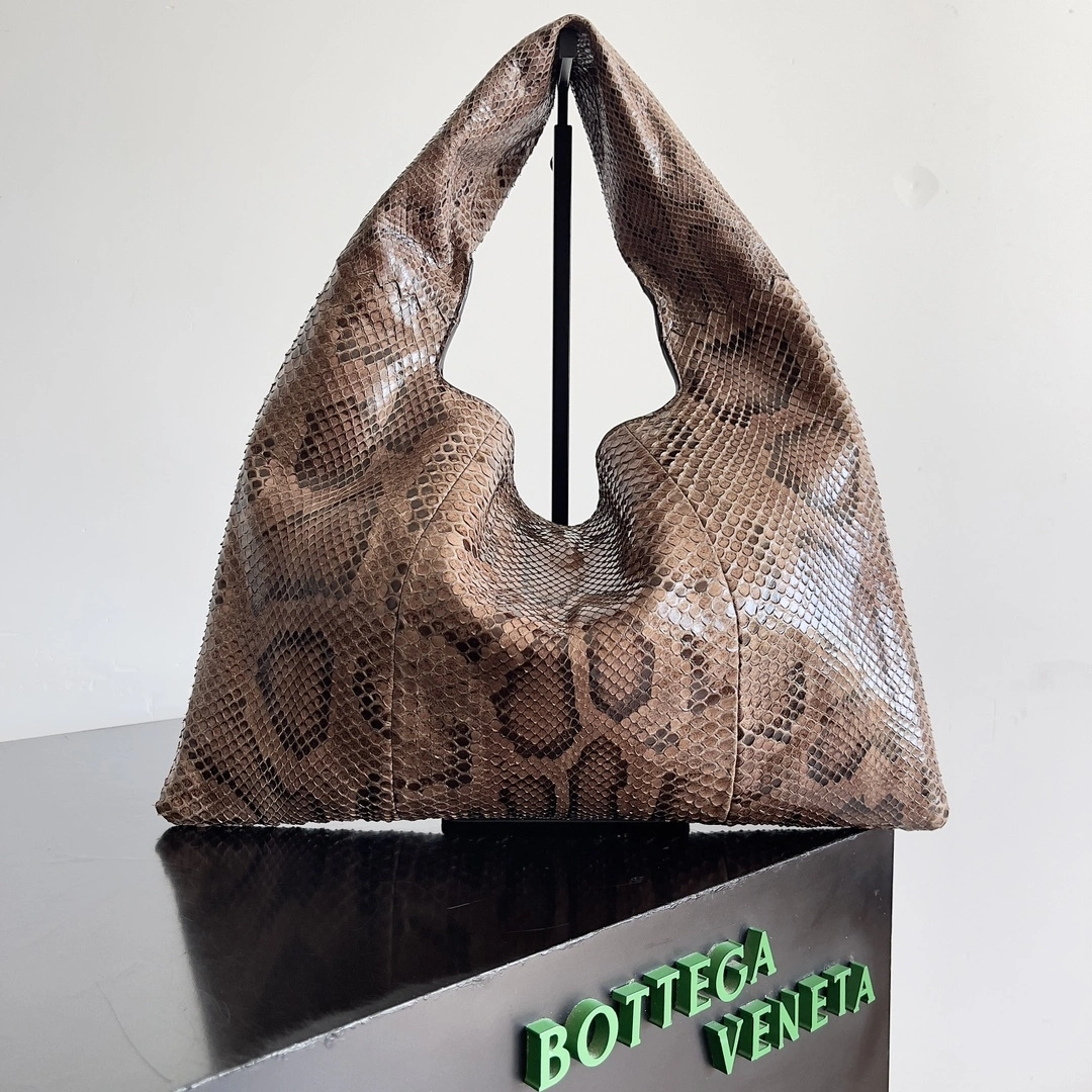 Custombag-- V595t1 794939V4GI08376 counters quality snake skin item:E-B100B2750