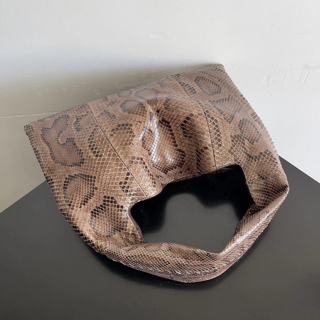 Custombag-- V595t1 794939V4GI08376 counters quality snake skin item:E-B100B2750