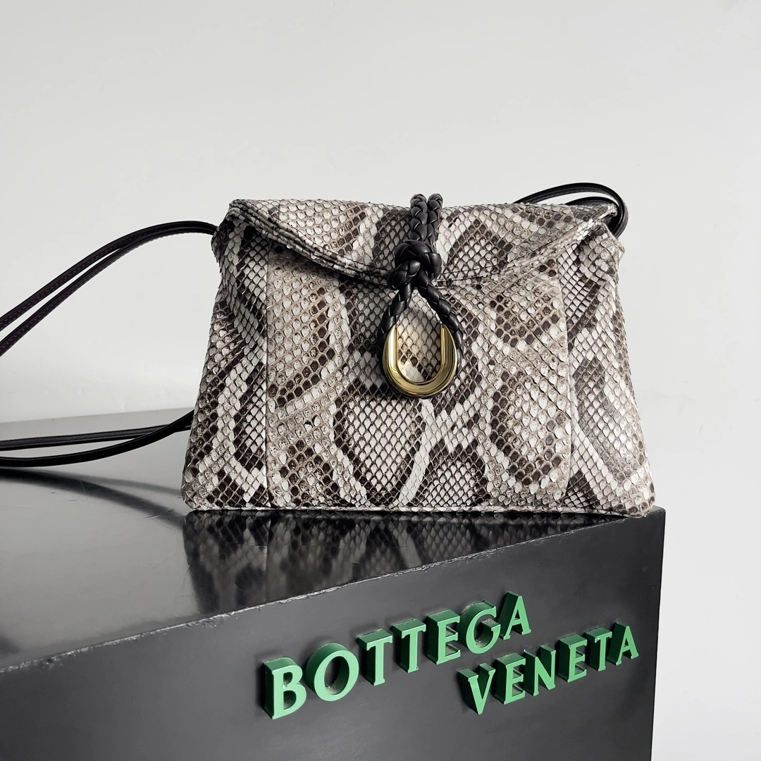 Custombag-- V595t1 806213V41F78331 counters quality snake skin item:E-B100B2752