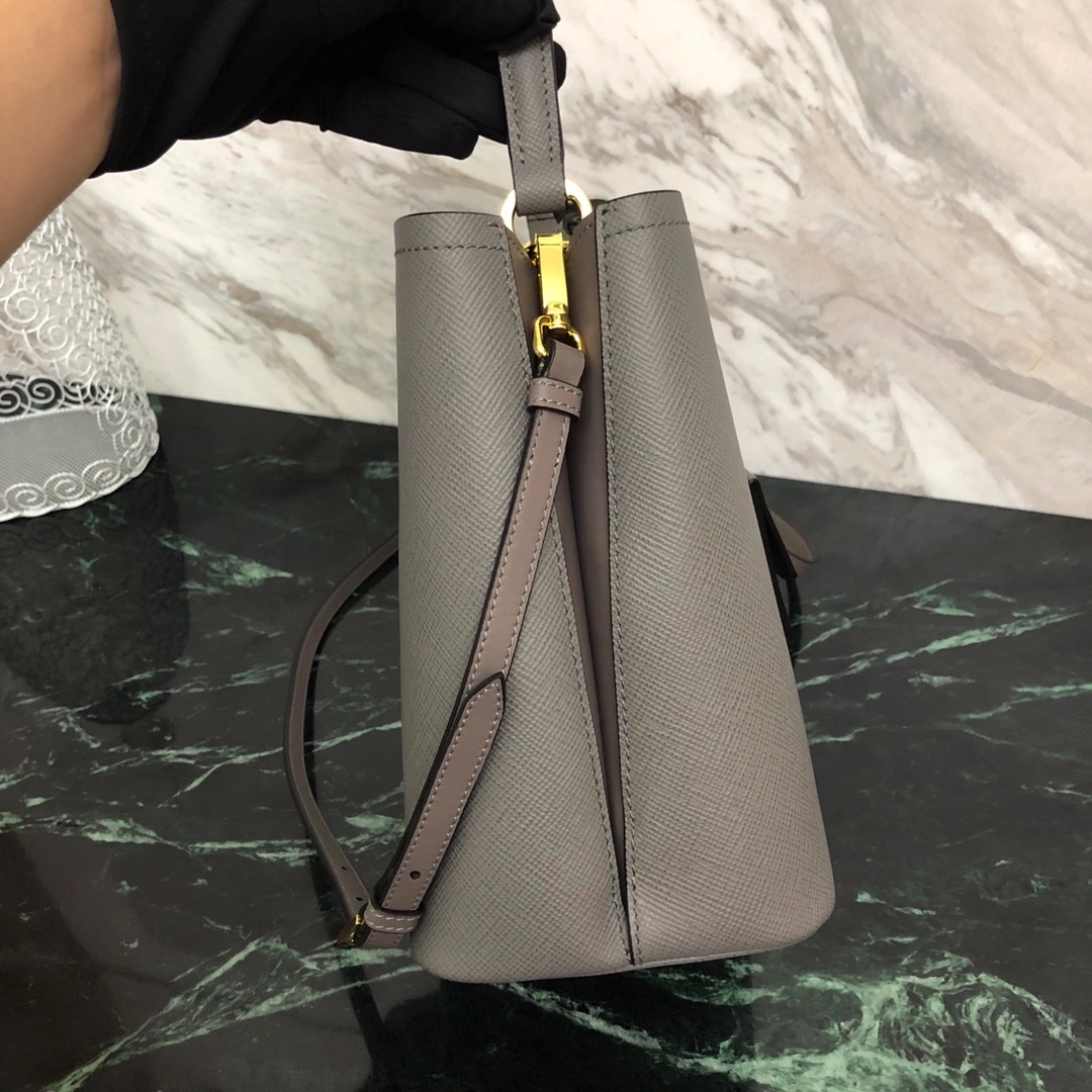 Custombag-- high quality version item：C-B806D2549