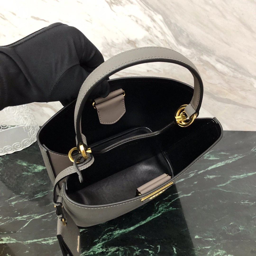 Custombag-- high quality version item：C-B806D2549