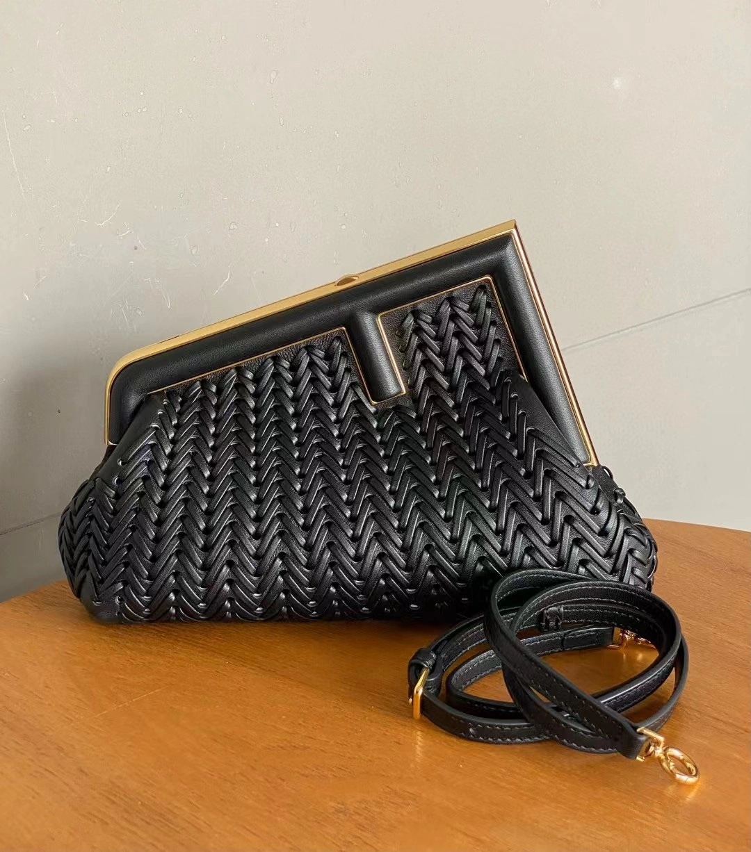 Custombag-- sheepskin 8BP129-APZ6-F0KUR item:D-B063B2021