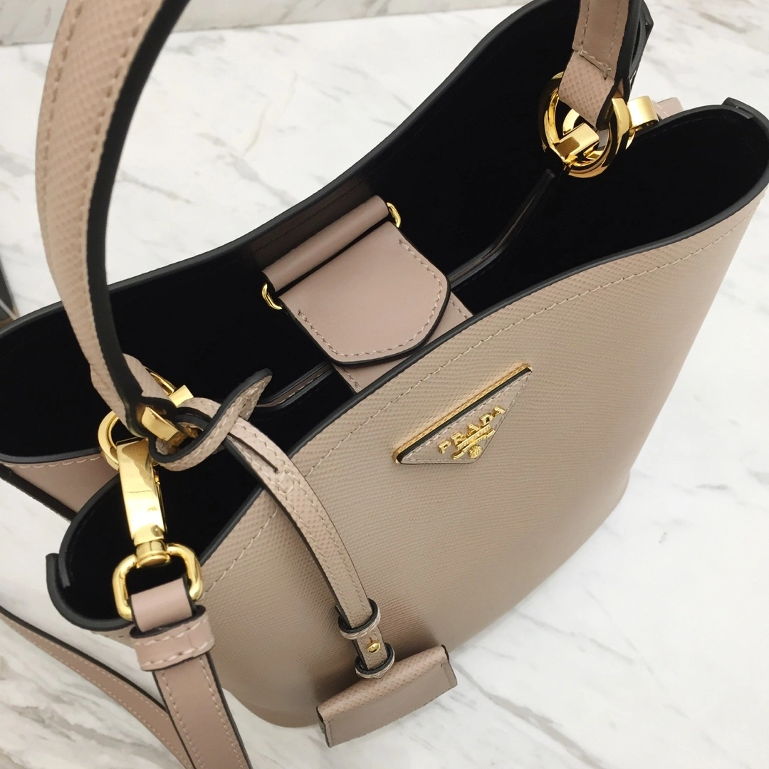 Custombag- 1BA212-2ERX-F0LH7-V-OOO high quality version item：C-B806D2550