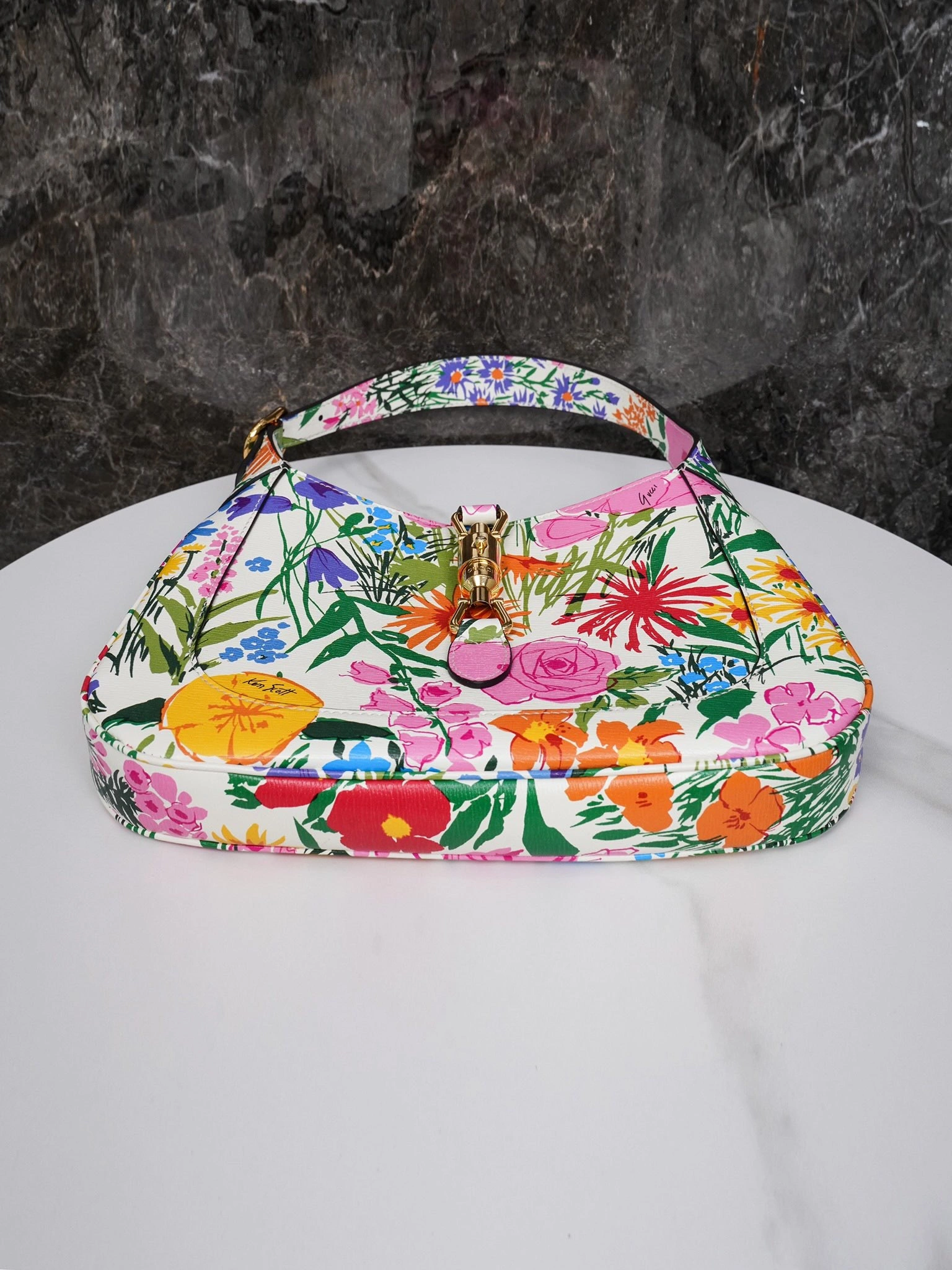 Custombag- 636709-UA90G-9251 item：C-B461G2702R