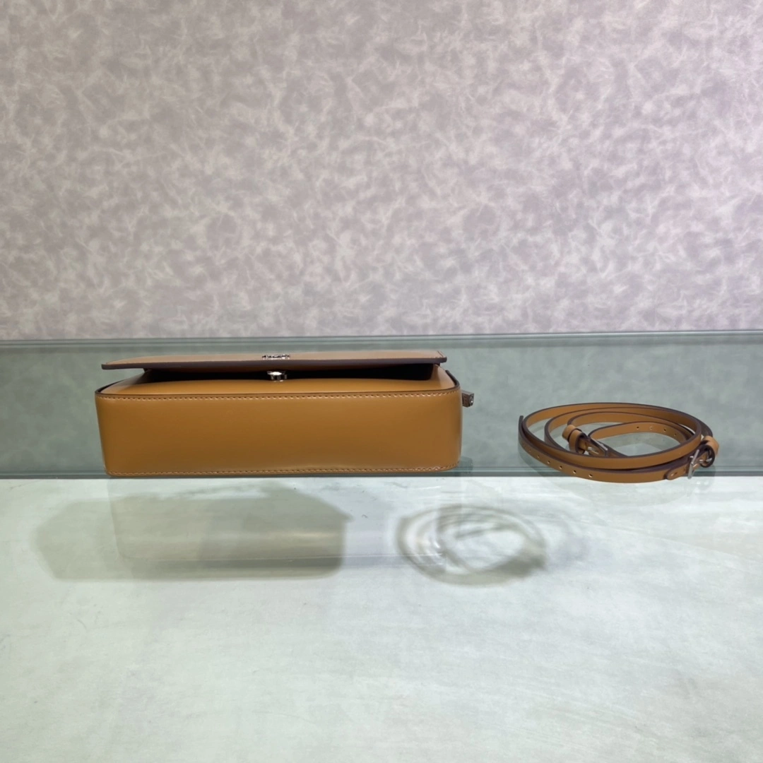 Custombag- 8BS072-ANX2-F1L1L high quality version item：C-B063E2313R