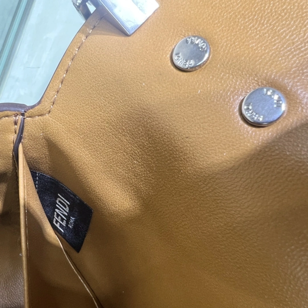 Custombag- 8BS072-ANX2-F1L1L high quality version item：C-B063E2313R
