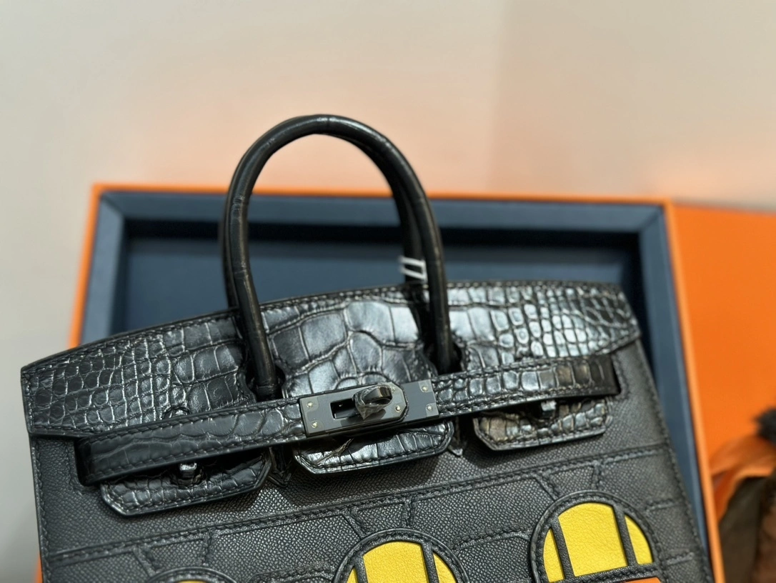 Custombag- H5r75s counters quality H082631CYAA item：E-B007I2598H