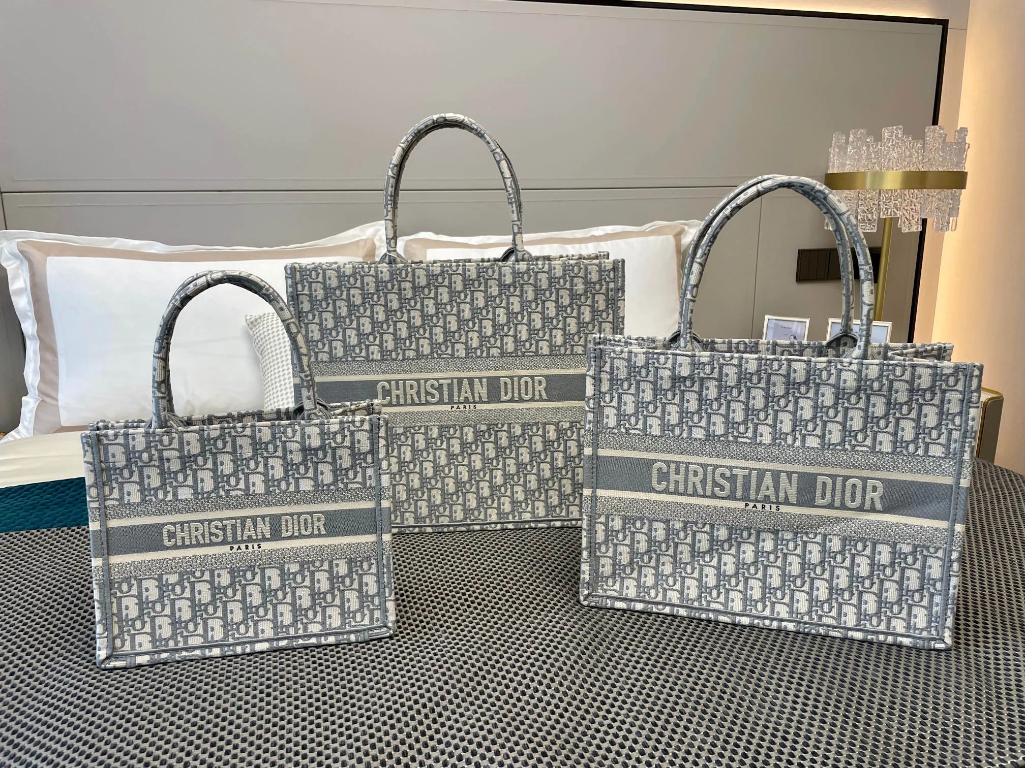 Custombag--M1296ZRIW_M20I M1286ZRIW-M932 high quality version item：C-B803D2005