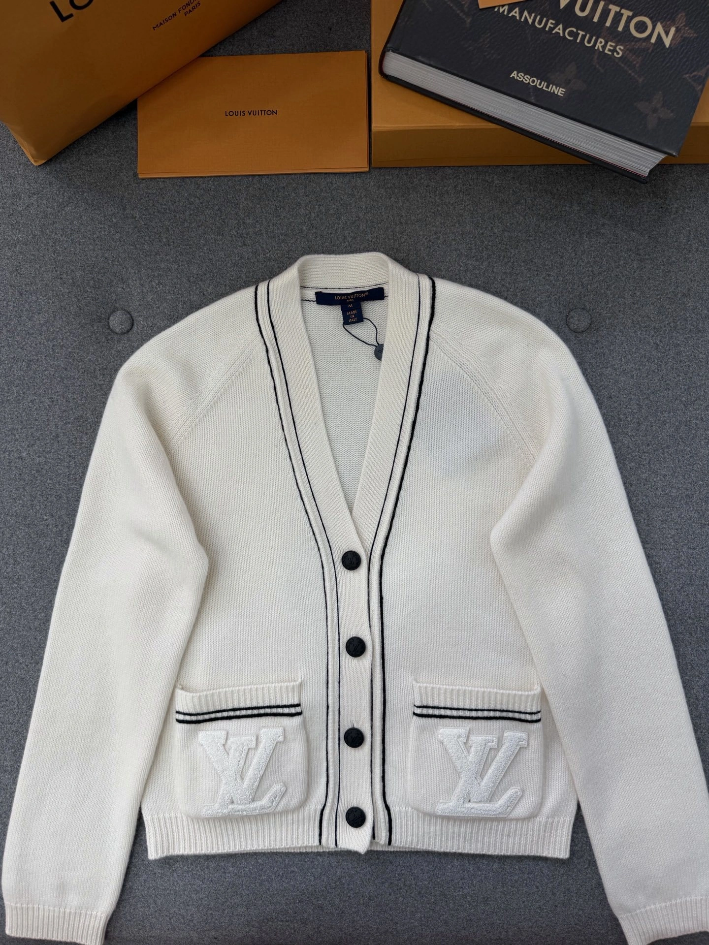 Bald Eagle -- 8V high quality version 30 cashmere 70 wool embroidery item:E-F801L1927H